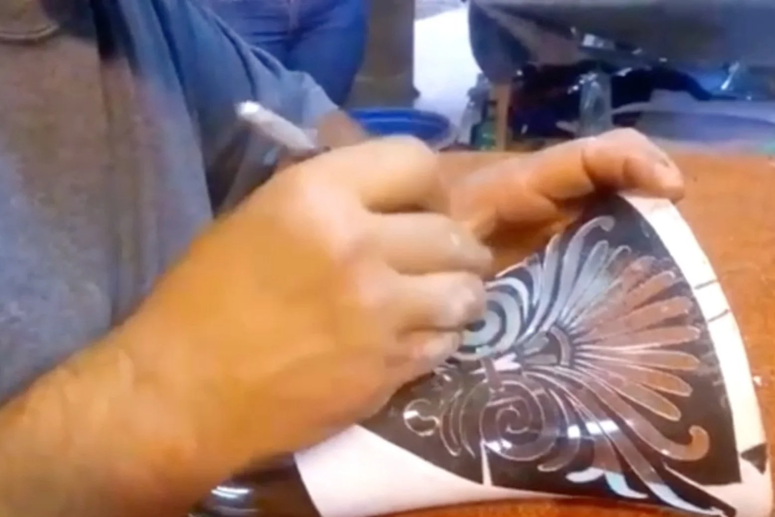 Orama Atelier | Glass artist Victor Martinez Rodriguez