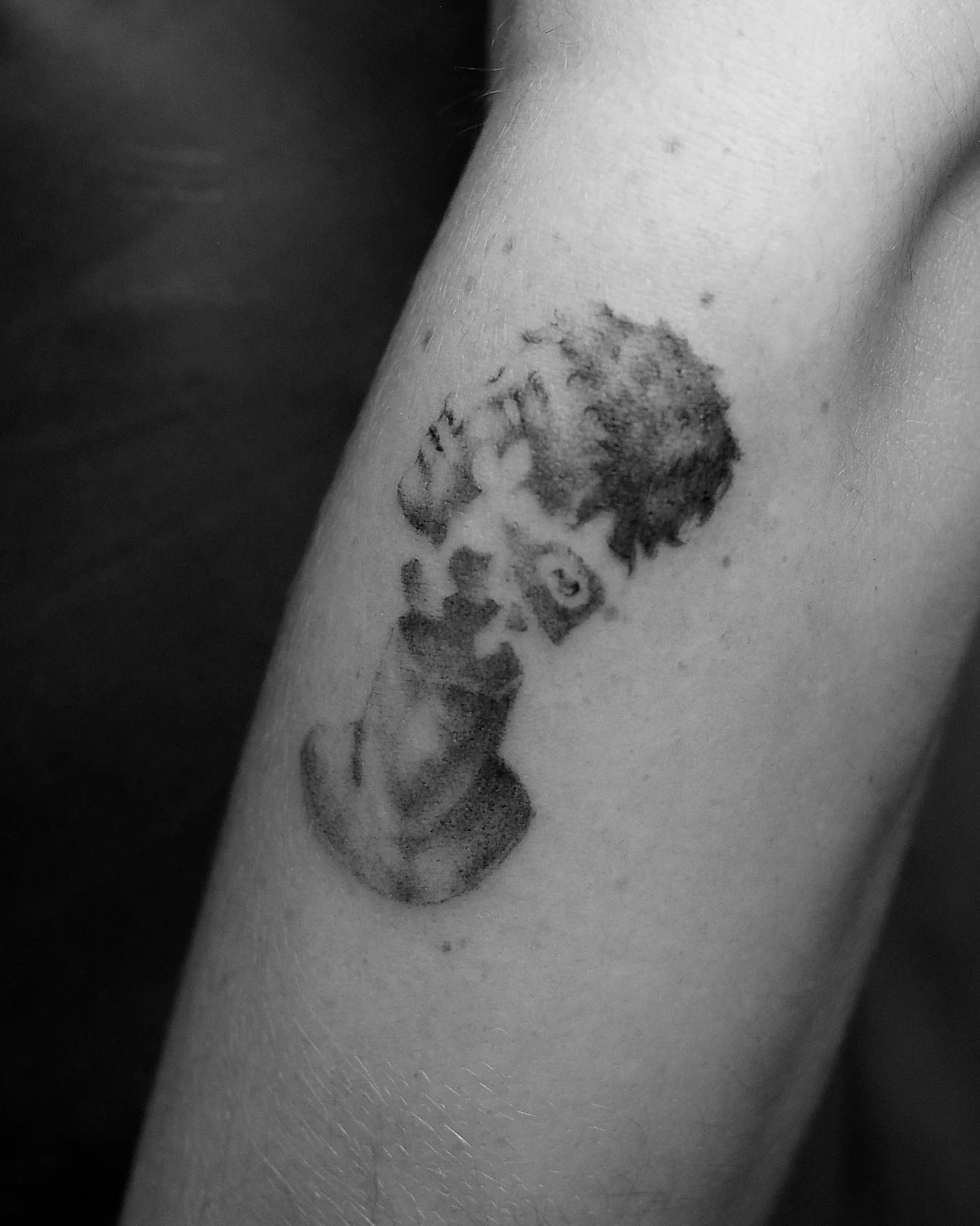 One of my charcoal scribbles inked on @indiafrances