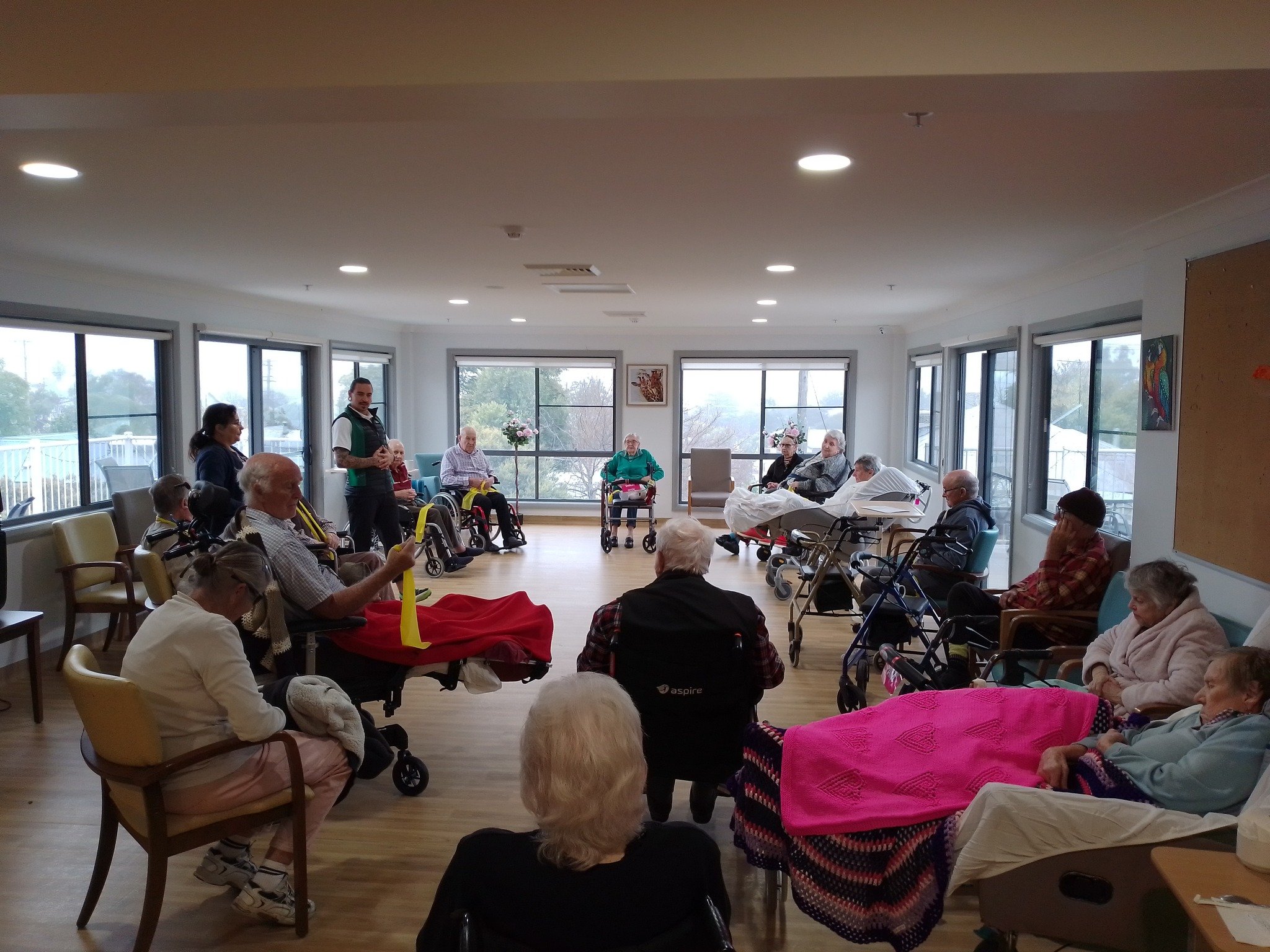 Fitness, Fun, and Friendship at Eloura! 🤸🏽 

Our residents at Eloura are absolutely loving their weekly exercise class, led by the passionate Drew Ronacher from 360 Health Clinic. 🏋️&zwj;♂️ Drew&rsquo;s dedication to our residents&rsquo; wellbeing