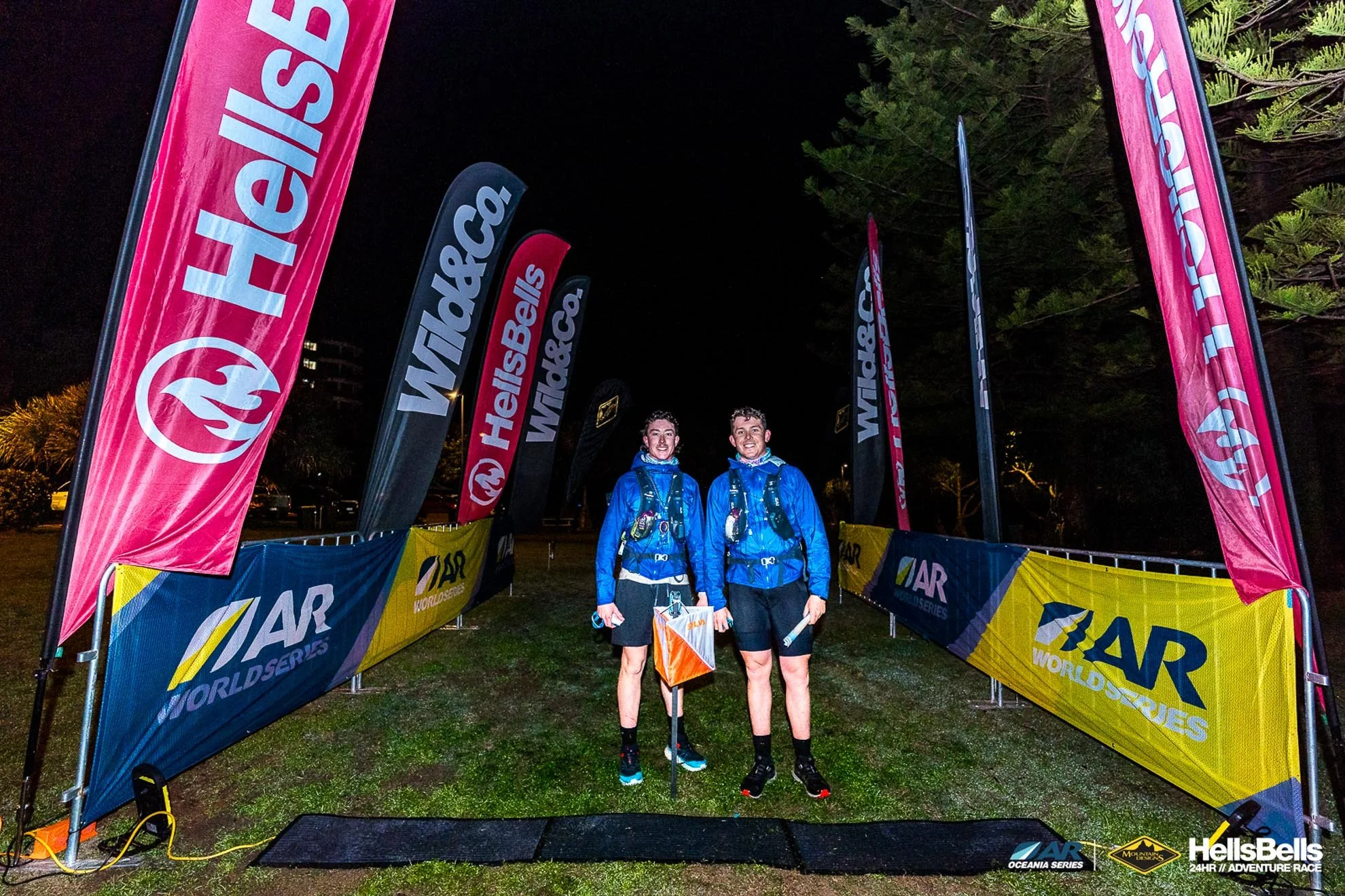 MoutainDesigns_HellsBells_24hr_Caloundra_FinishLine_MargareteOti-114.jpg
