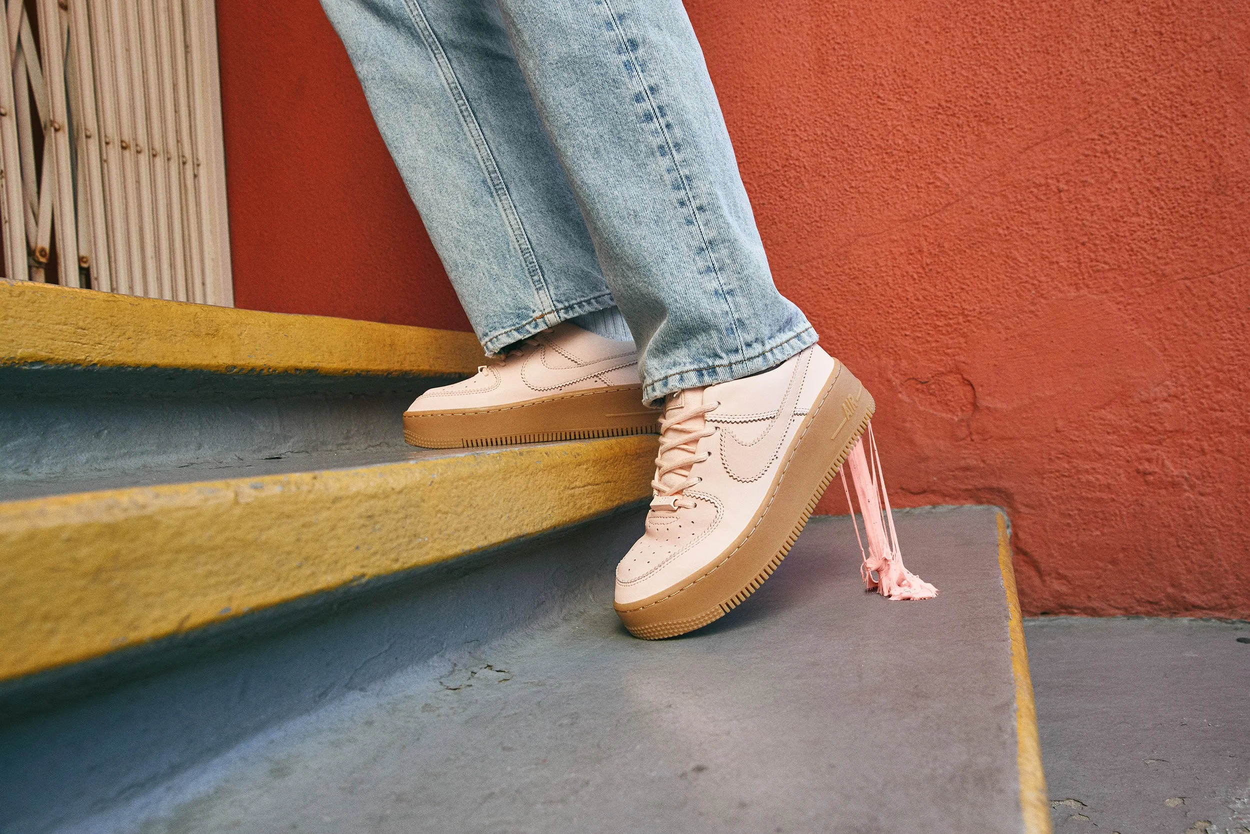 SU19_STYLEGUIDE_NW_SUMMERSNEAKERGUIDE_JB_2498.jpg