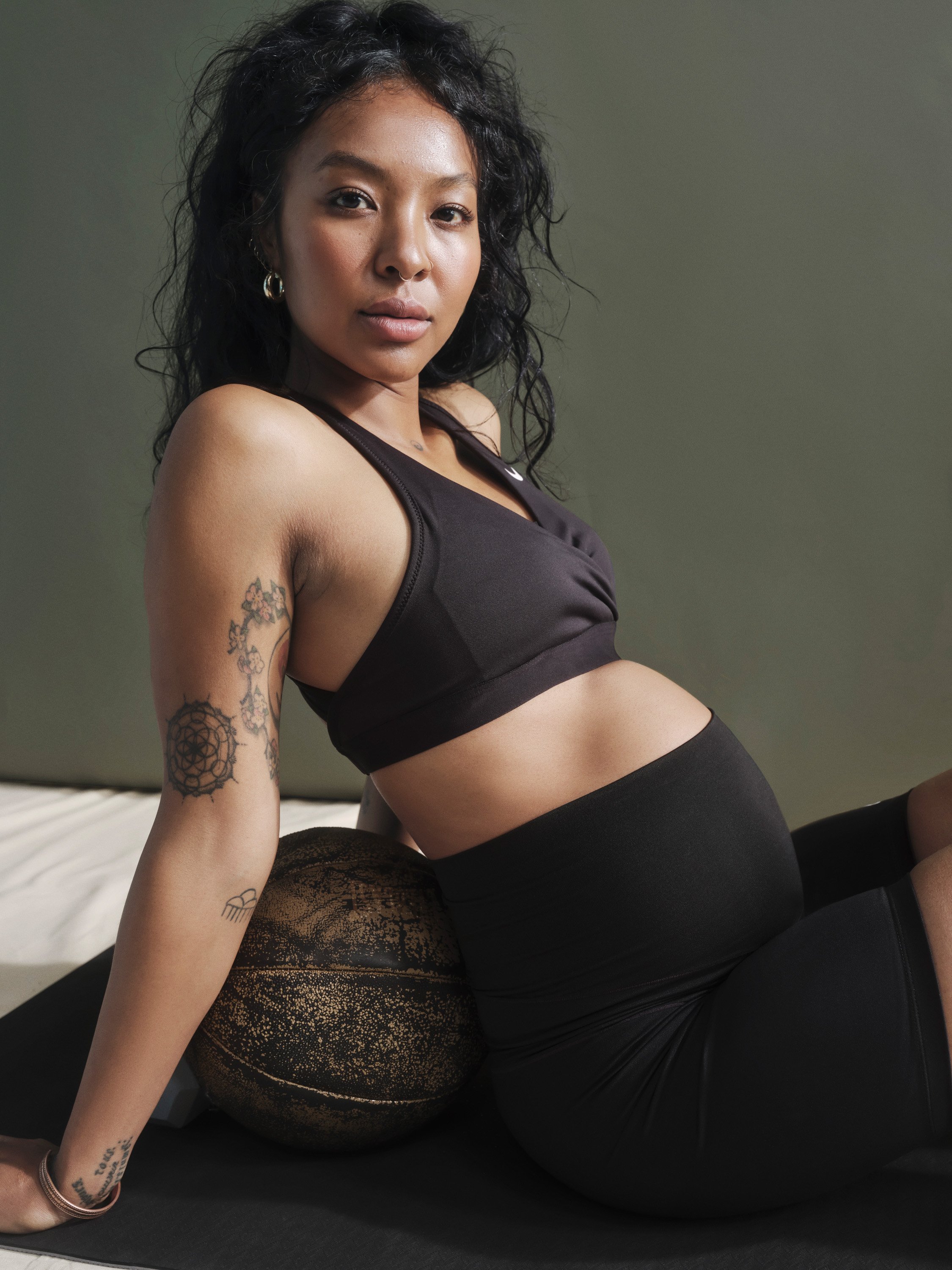 HO22_Motherhood_ImageBank_6708.jpg