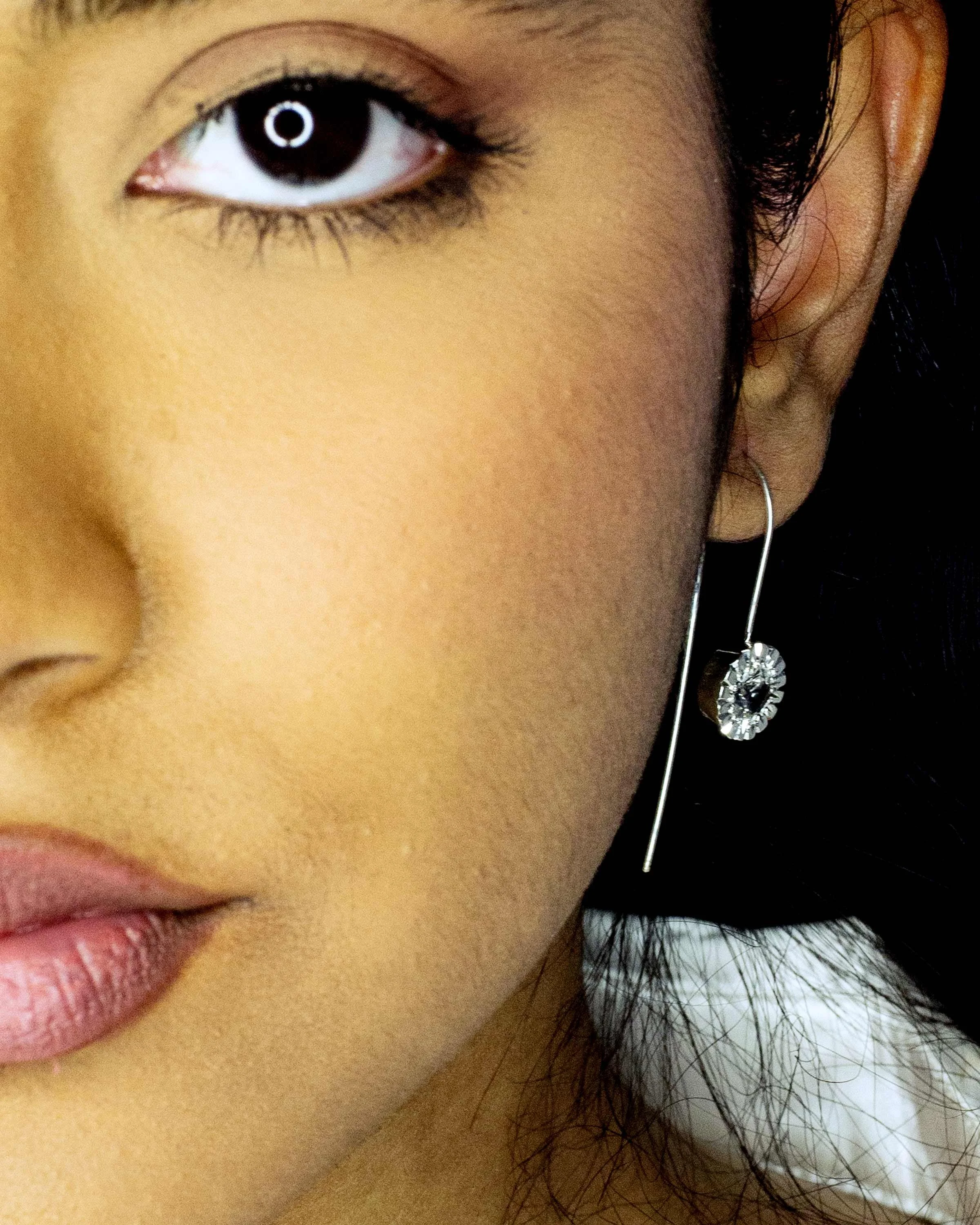 SnehaWireCloseup-009.jpg