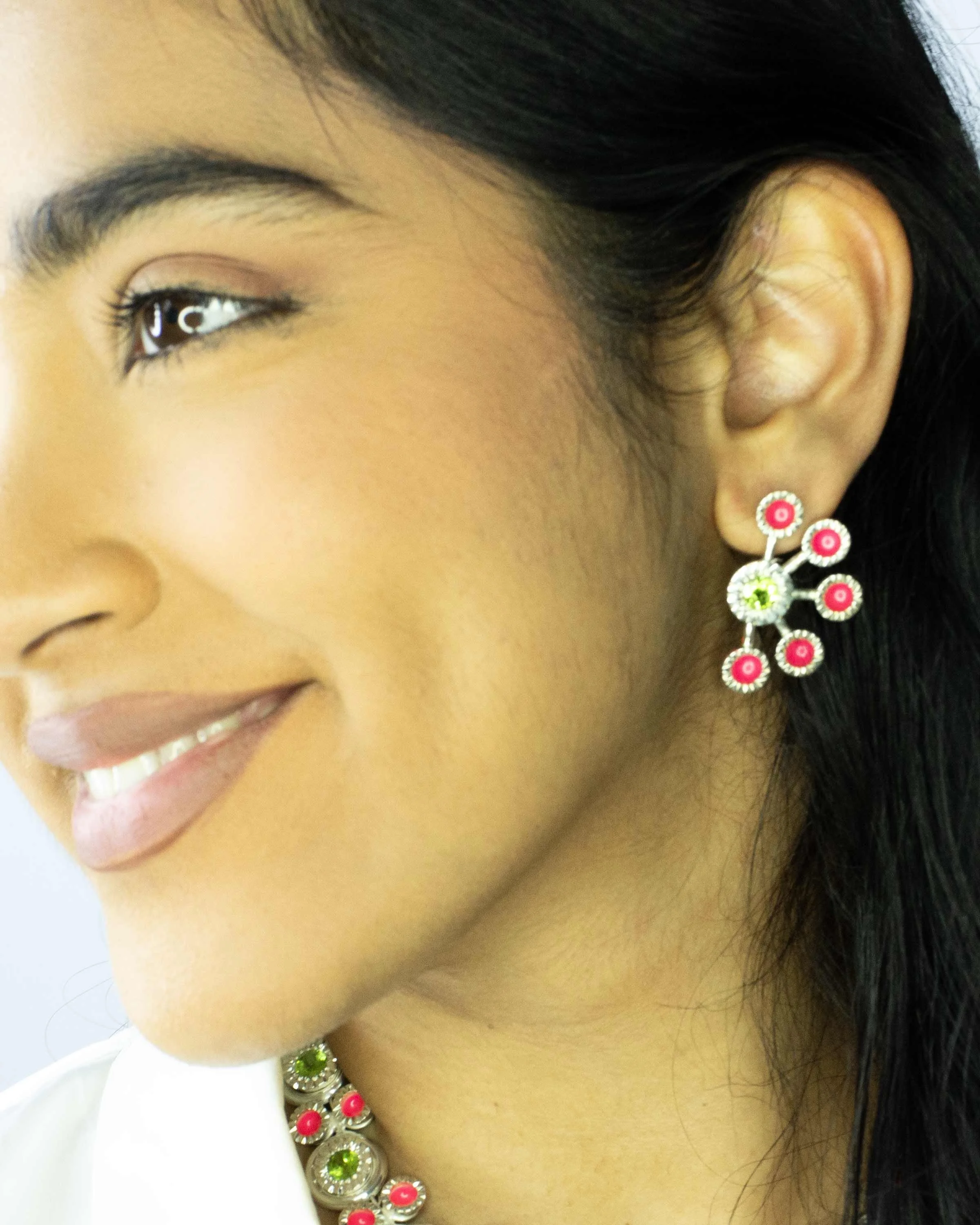 SnehaPeridotRedBurst-001.jpg