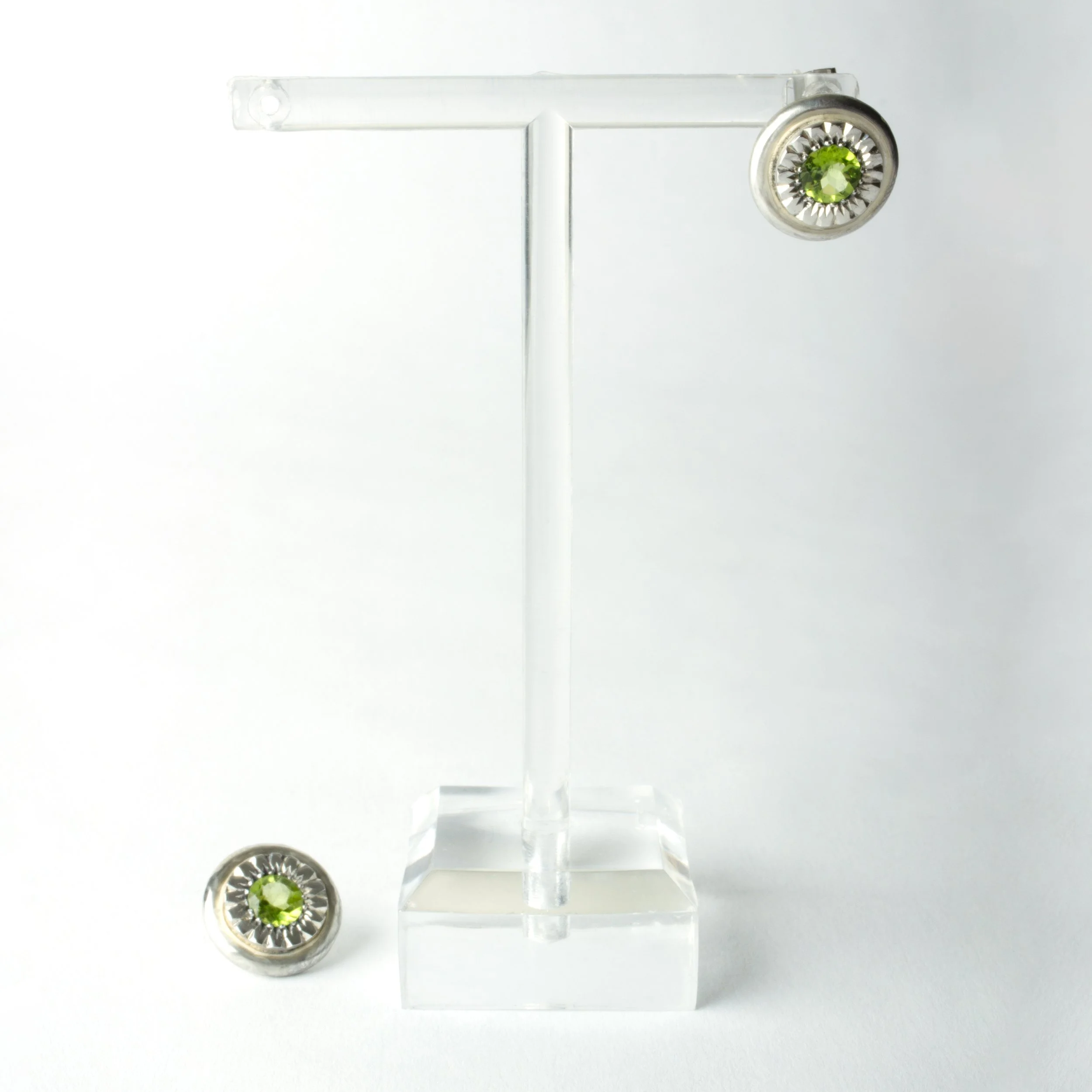 peridot-circle-posts-2.jpg