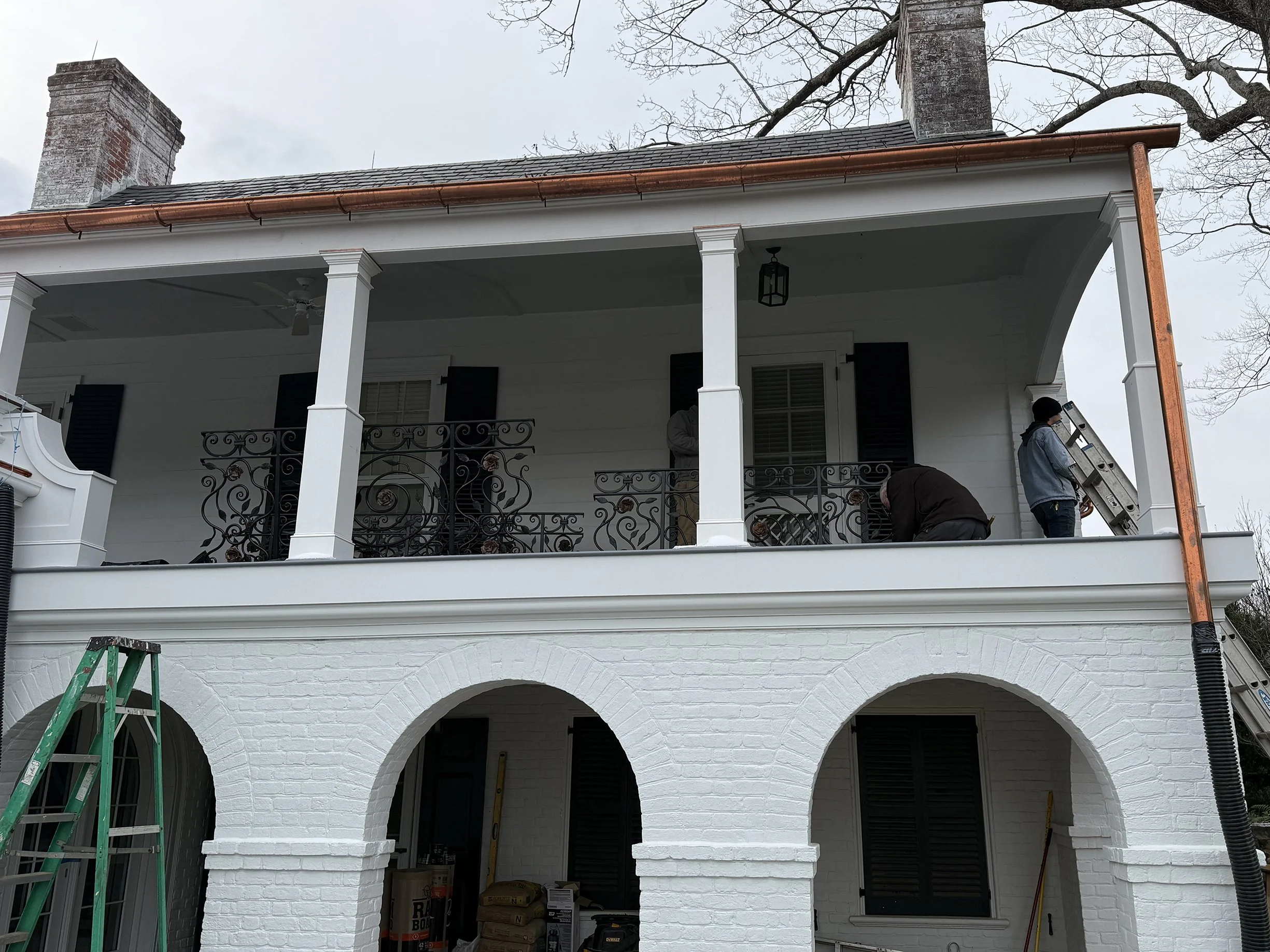 After 350 hours, the panels were ready for installation.