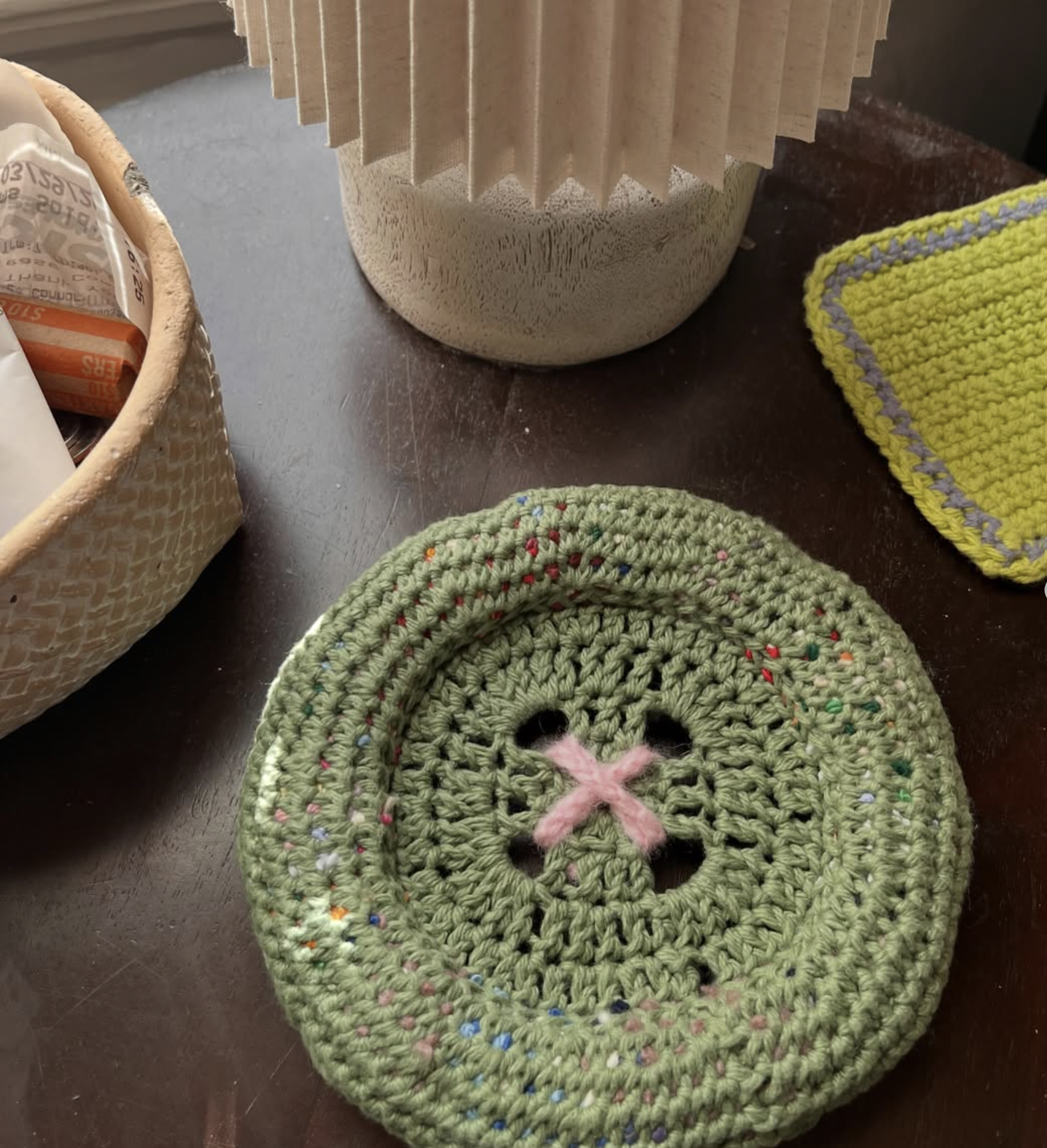 Button coaster/trinket tray