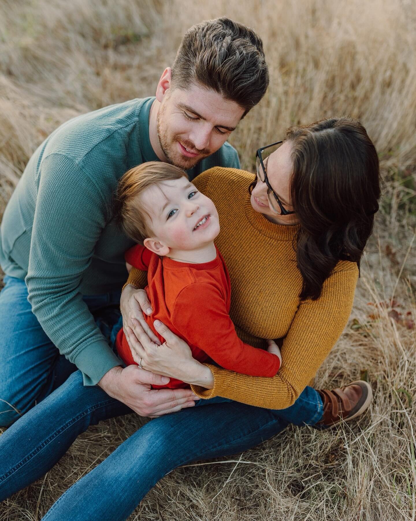 always a good time with the carter fam. 🥰  it&rsquo;s a special little boy&rsquo;s birthday today so these photos are definitely going up! 

I love love getting to see everyone&rsquo;s babies grow into not so little babies anymore! seeing their sill