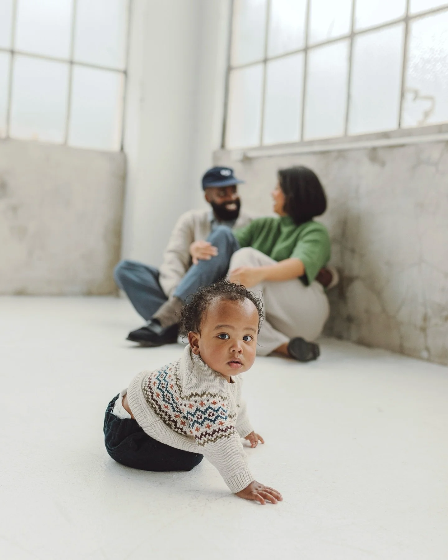 forever a yes to minimalistic studio sessions with you and your fave people in the world. 

#seattlefamilyphotographer #familysession