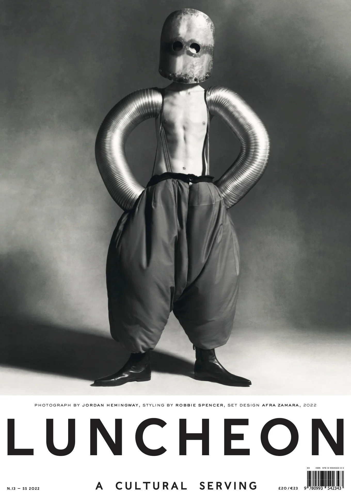 SET DESIGN :  AFRA ZAMARA - CLIENT :  LUNCHEON - FABRICATION : CLOUD & HORSE