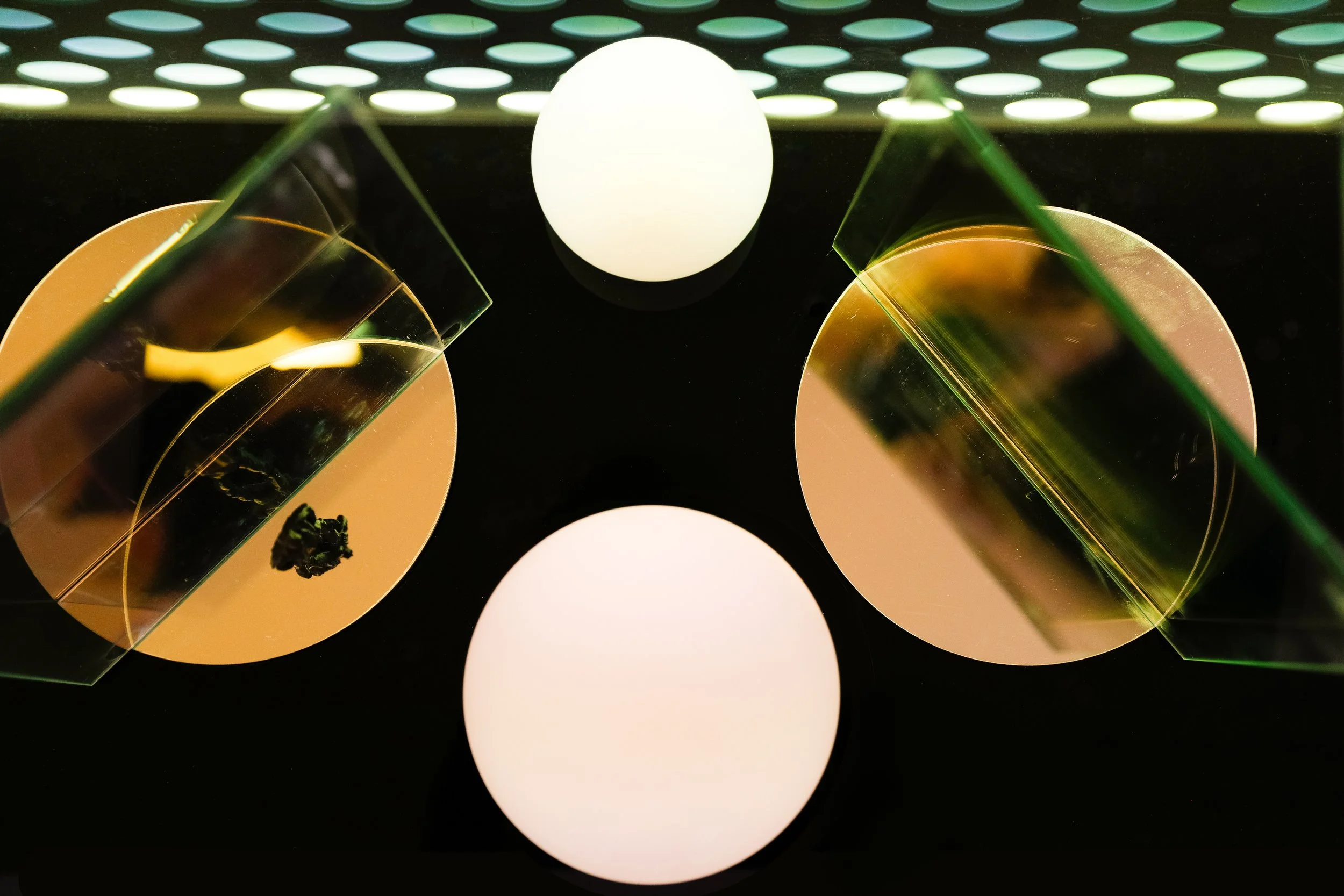 align white circles.jpg