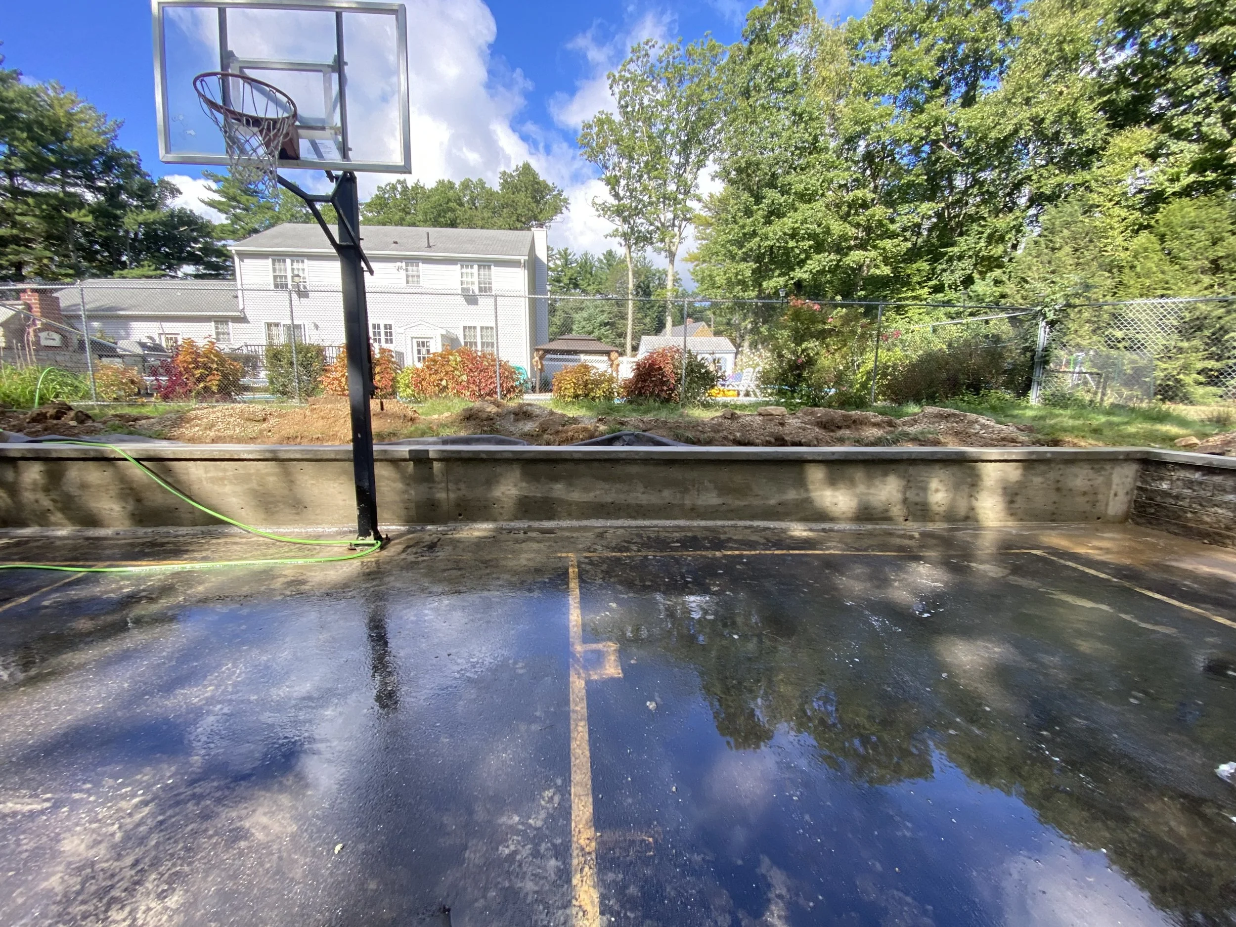 Concrete retaining wall in charlton ma