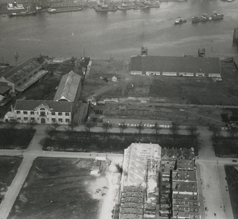 Lezing: Bedrijvigheid rond de Dokhaven in Charlois (1863â1987)