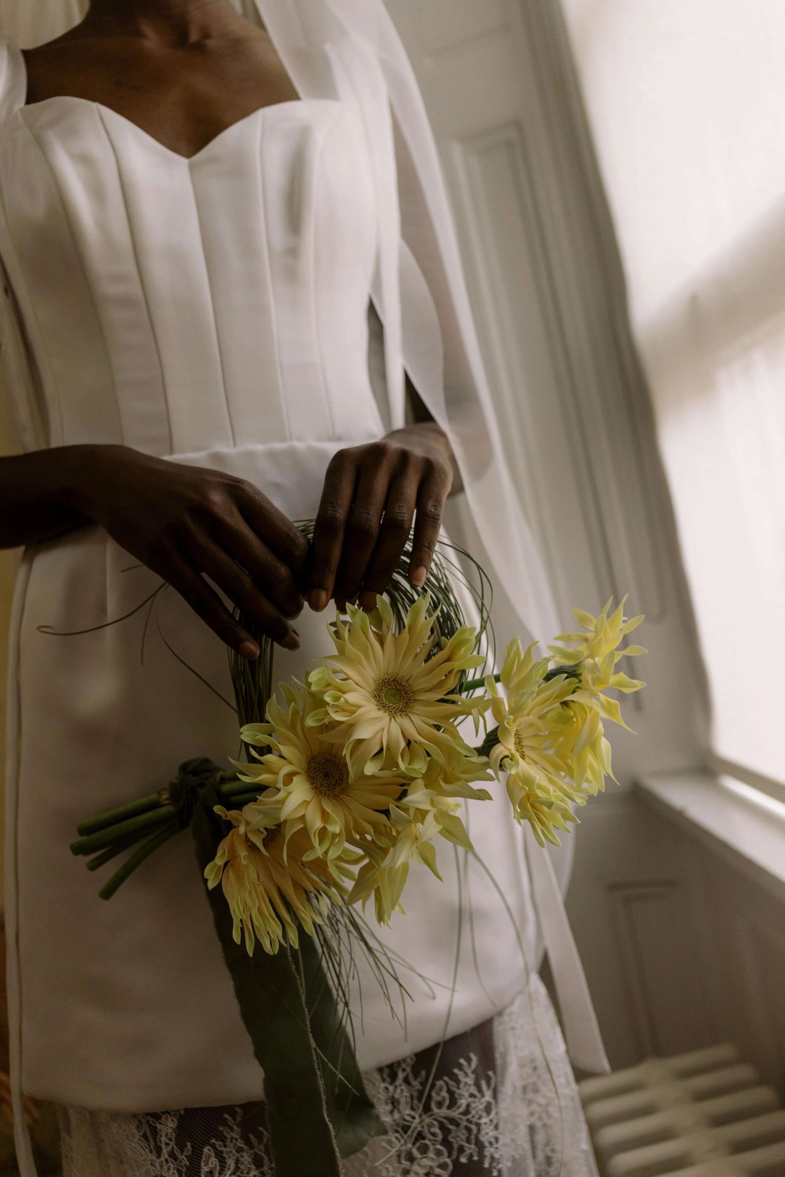 Modern bridal bouquet by Darcey Floralscapes