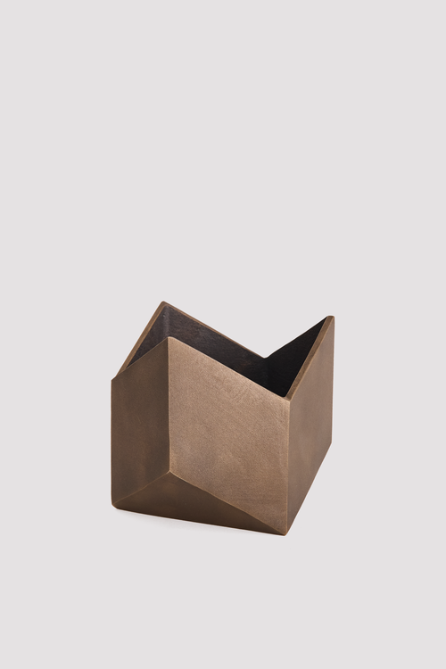 VERSATILE by Sekt