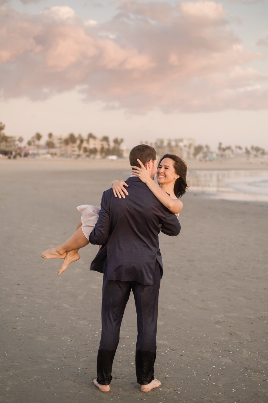 Venice-Beach-Canals-Engagement-Session-Taylor-Kinzie-Photography_1310.jpg