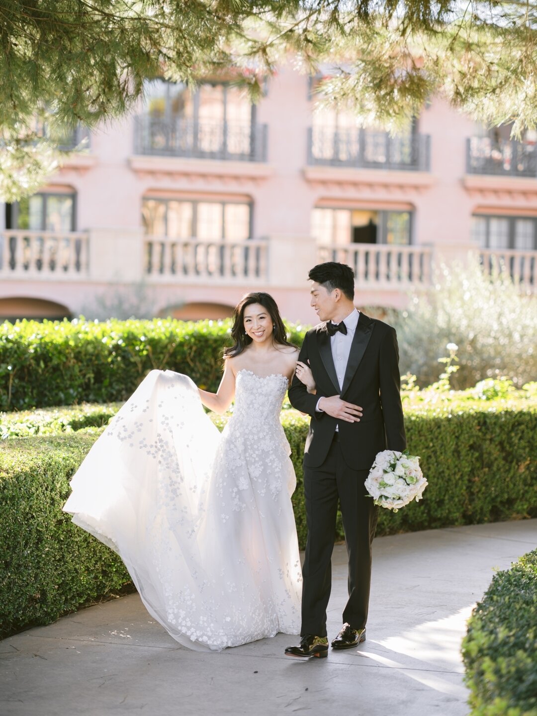 When planning their @Fairmontgranddelmar wedding day, Michelle and Nathan were very intentional with each aspect of the celebration. Perhaps, the most important thing to them, however, was creating an experience for their guests that would express ju