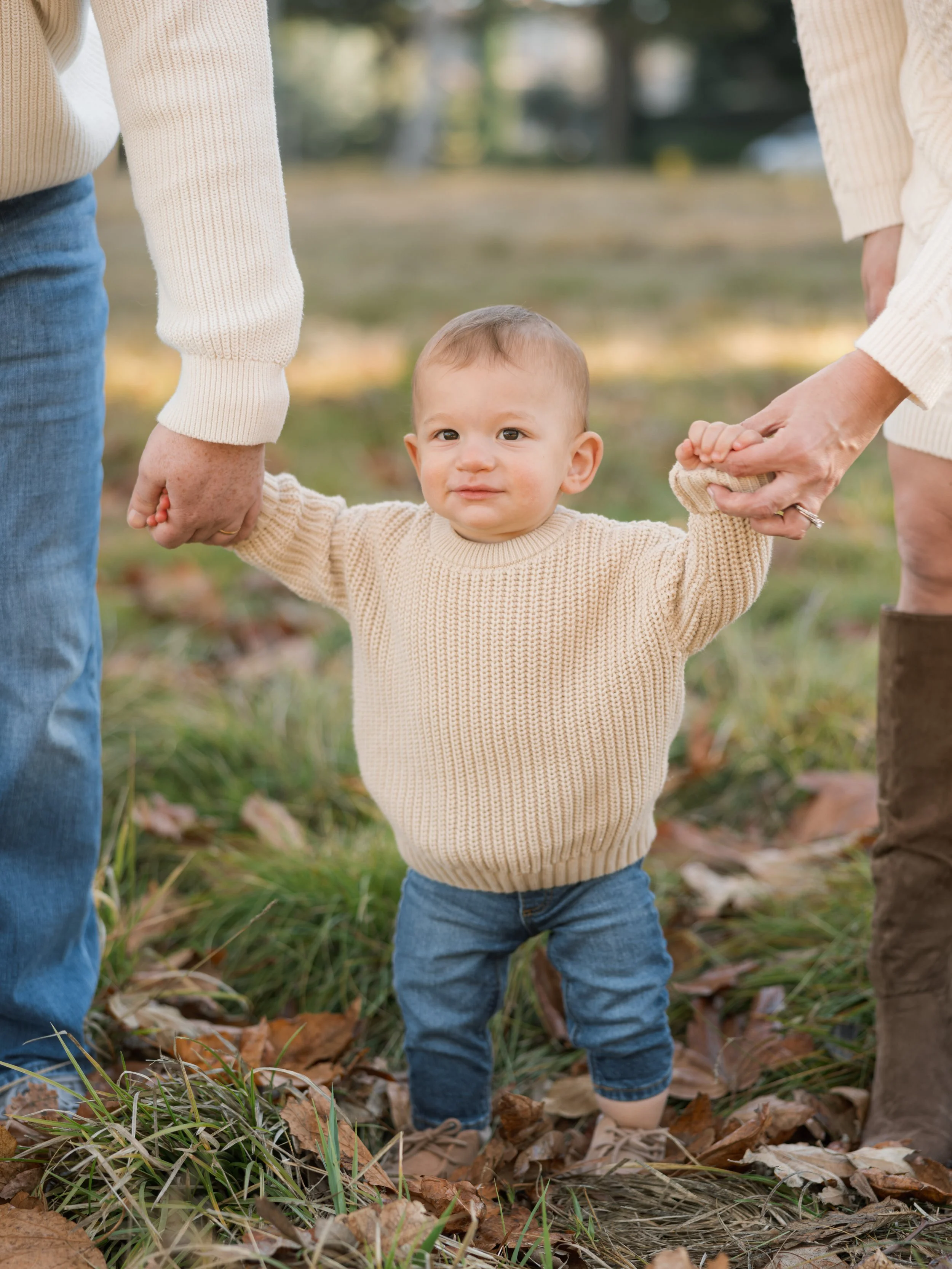 ErinandJared_2024HolidayMini_Taylor-Kinzie-Photography-77.jpg