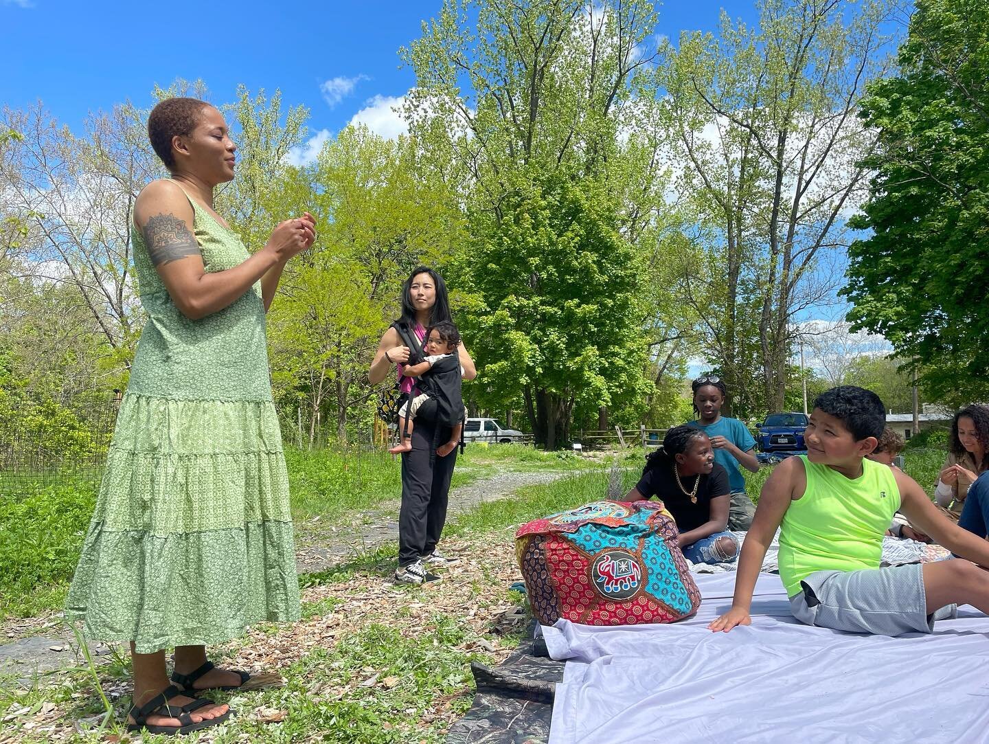#qcginaction #2023 a beautiful afternoon of breathwork to connect with the earth @thesanctuary_healinggardens with #brianaroyster @lavender__moonchild bringing this #newburghny community together on the banks of #crystallake and the #quassaickcreek. 