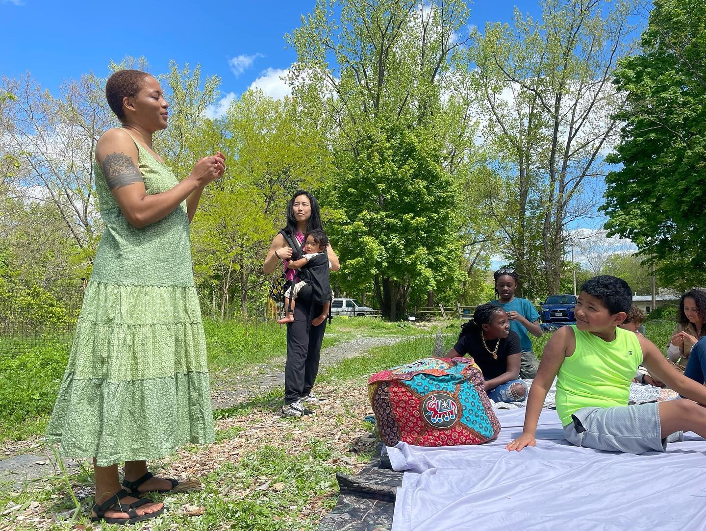 #qcginaction #2023 a beautiful afternoon of breathwork to connect with the earth @thesanctuary_healinggardens with #brianaroyster @lavender__moonchild bringing this #newburghny community together on the banks of #crystallake and the #quassaickcreek. 