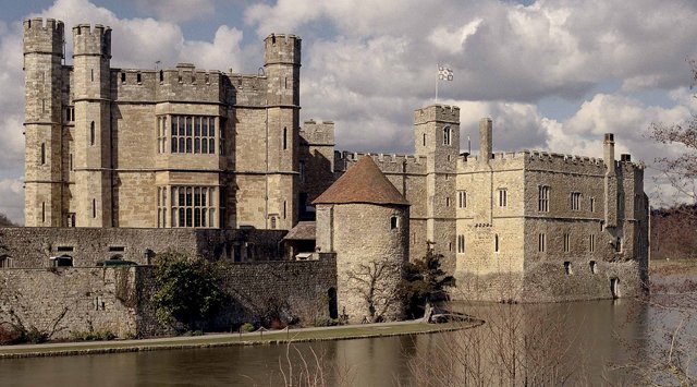  Leeds Castle