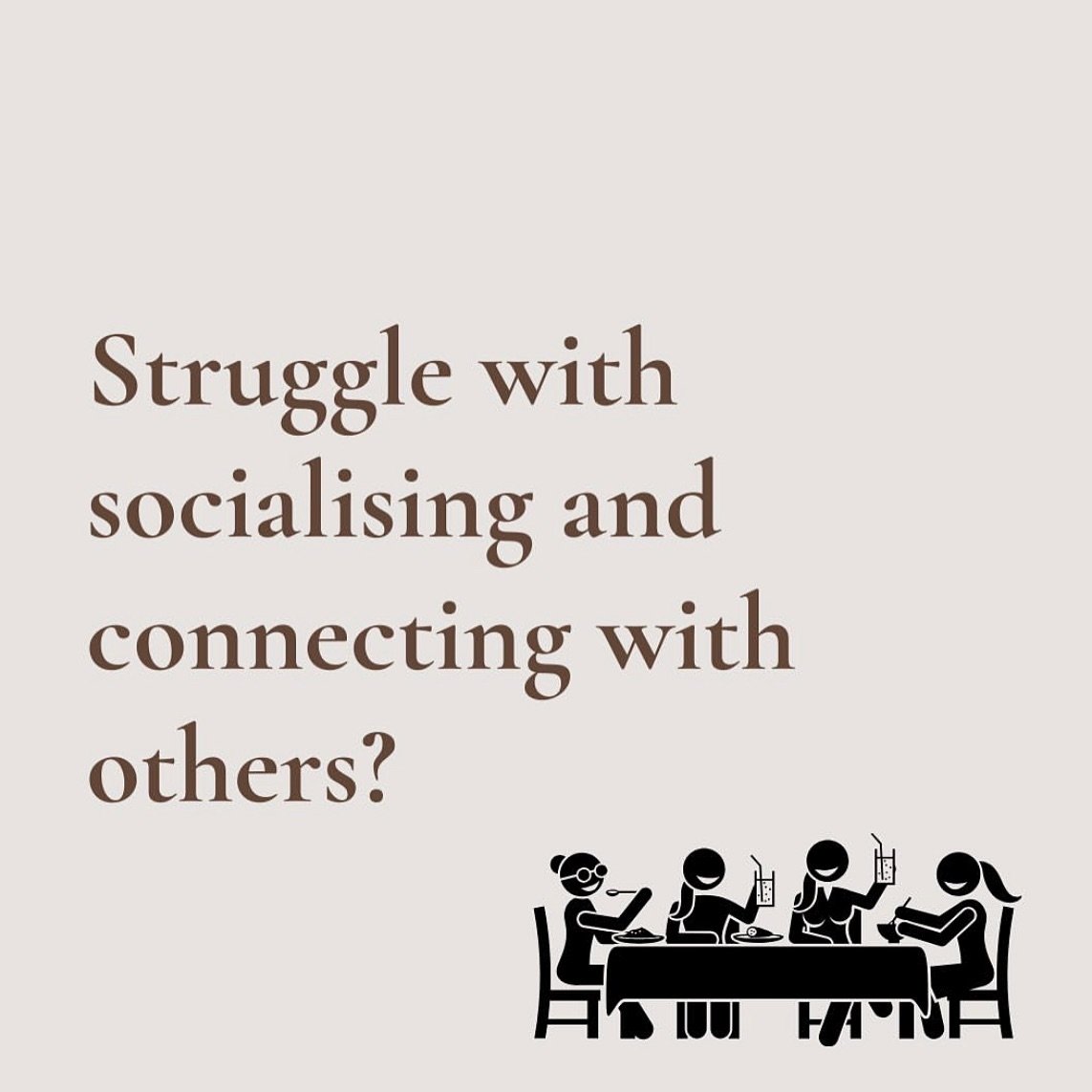 🎄 Christmas plans filling you with anxiety? 

It might feel like it&rsquo;s easier to stay where you are and in your comfort zone, 
Away from unpredictable food choices, calories, and potential judgement from others? 

Contemplating being more socia