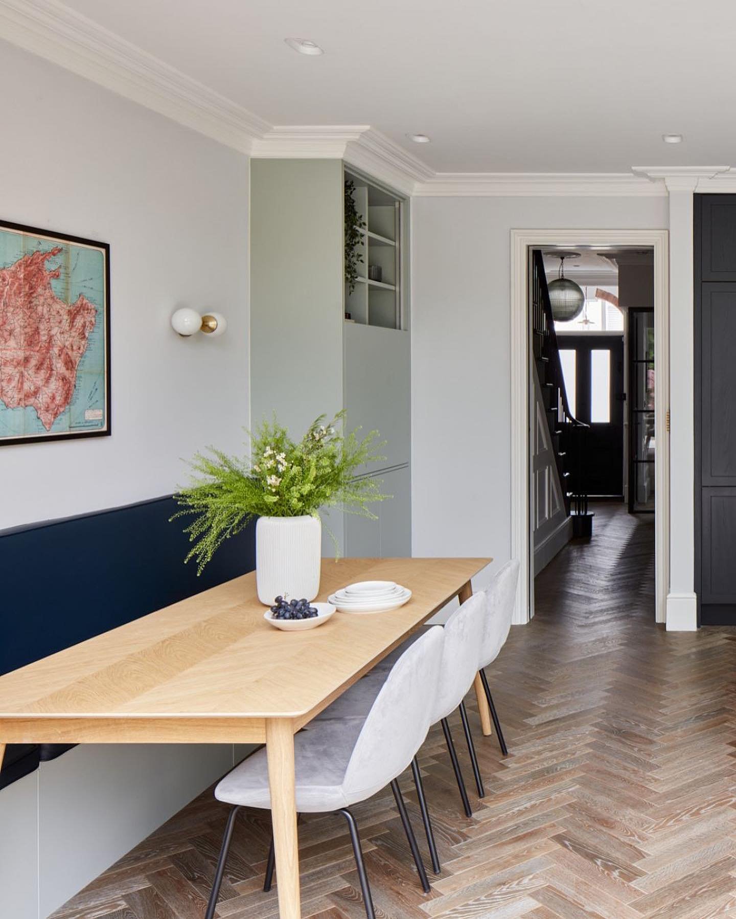 Wouldn&rsquo;t you like to have breakfast here every morning? ☕

This kitchen is from our beautiful new build townhouse project in south London.

We worked closely with @pad_london to achieve a considered configuration, design and specification for o