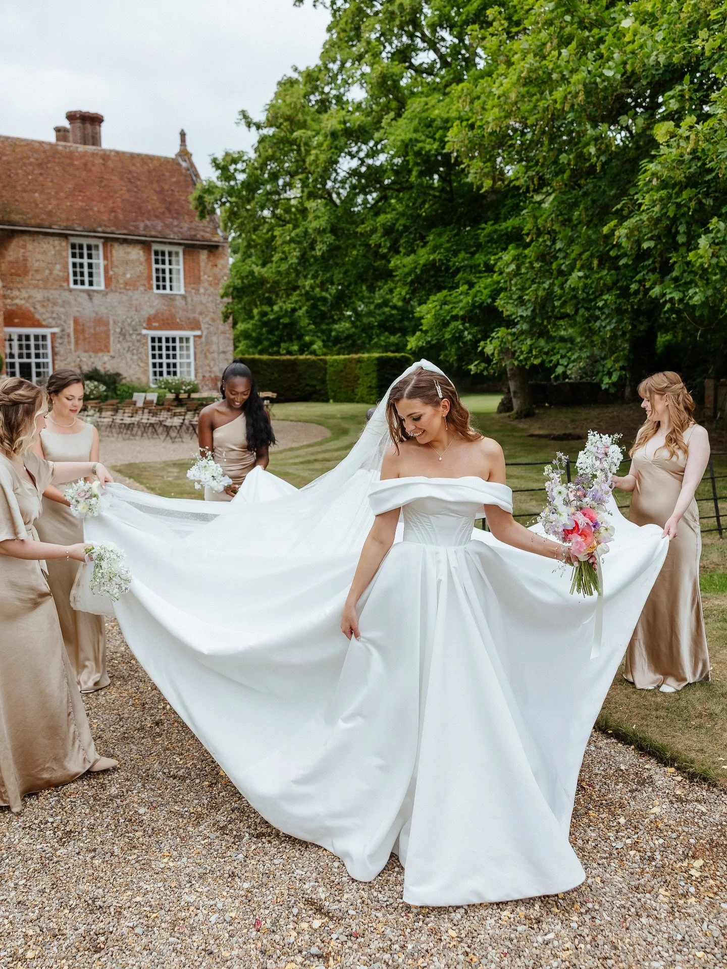 2027 bookings &ndash; let&rsquo;s go! ✨

For a short time, I&rsquo;m holding my current prices for any new 2027 bookings confirmed before my usual yearly price update soon 🍸

If your wedding plans are underway and you&rsquo;re still searching for th