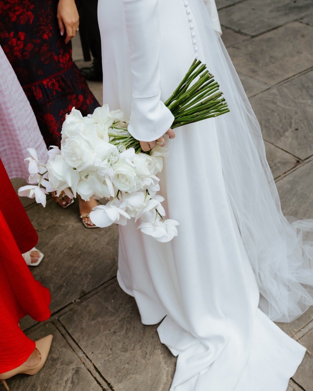 Throwing it back to September 2024 and Jess &amp; Harry&rsquo;s wedding at the beautiful @baddowparkhouse 🩷

Reviews are so important to small businesses like mine and they also really help future couples get a feel for how I work on the day, at a r