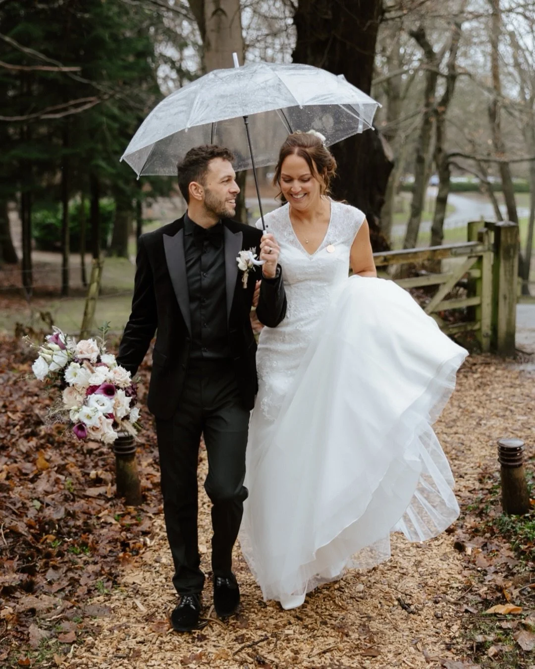 All weddings are special, but photographing an amazing friend&rsquo;s wedding day is extra special. 🩷

I&rsquo;ve known Sarah for about 15 years, but we became much closer after working directly with each other for around 10 years. There isn&rsquo;t