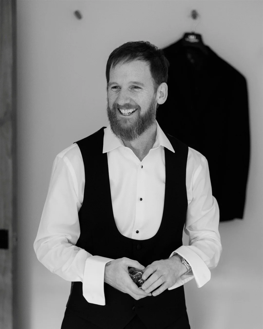 I love shooting groom prep and one of the most fun mornings I&rsquo;ve had was last November with Sean and his guys at Amy &amp; Sean&rsquo;s wedding at the stunning @tuffonhallweddings 

I really like watching the difference between bride and groom 