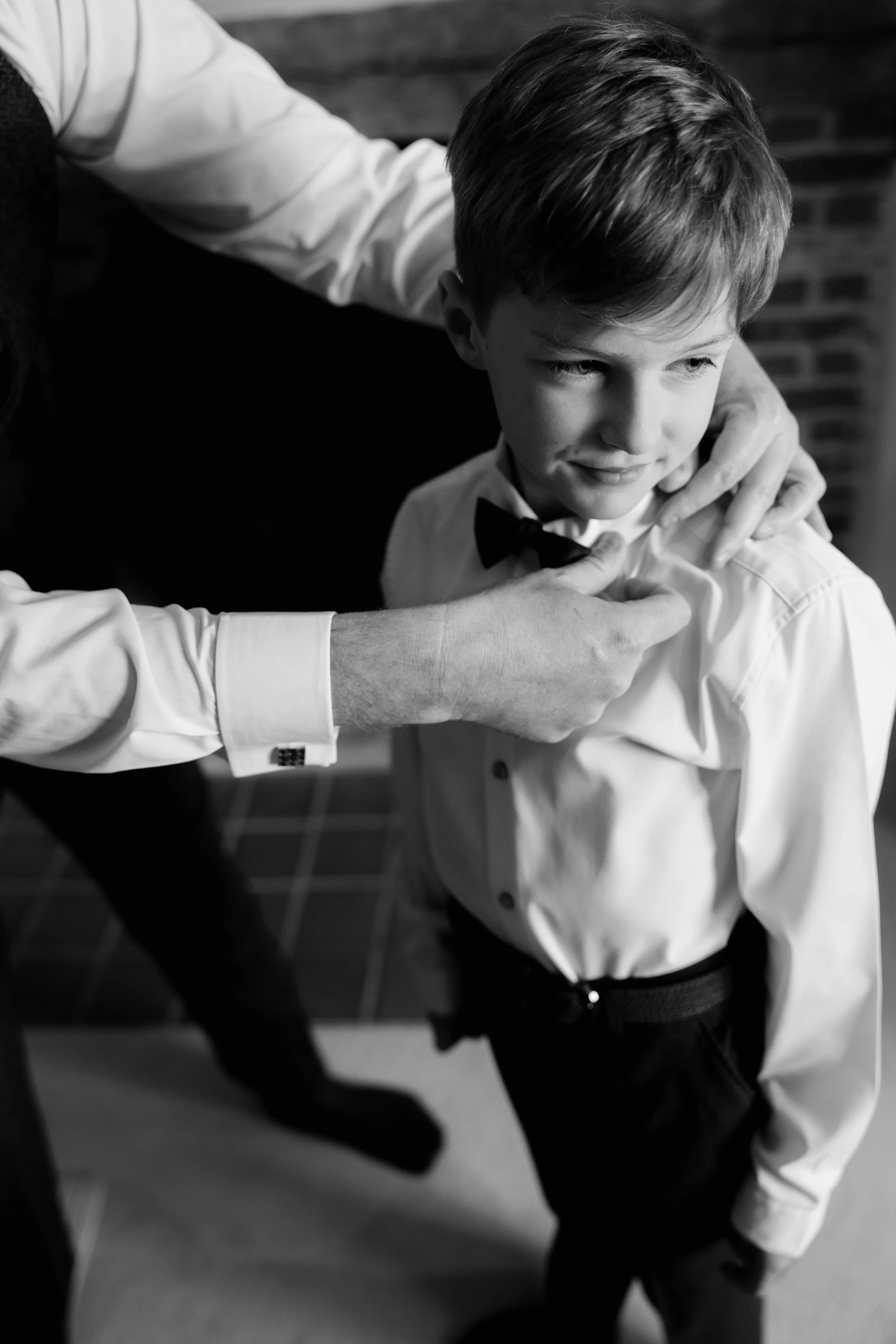 Ella and Carl Previews - Helen Kirkman Photography-7.jpg