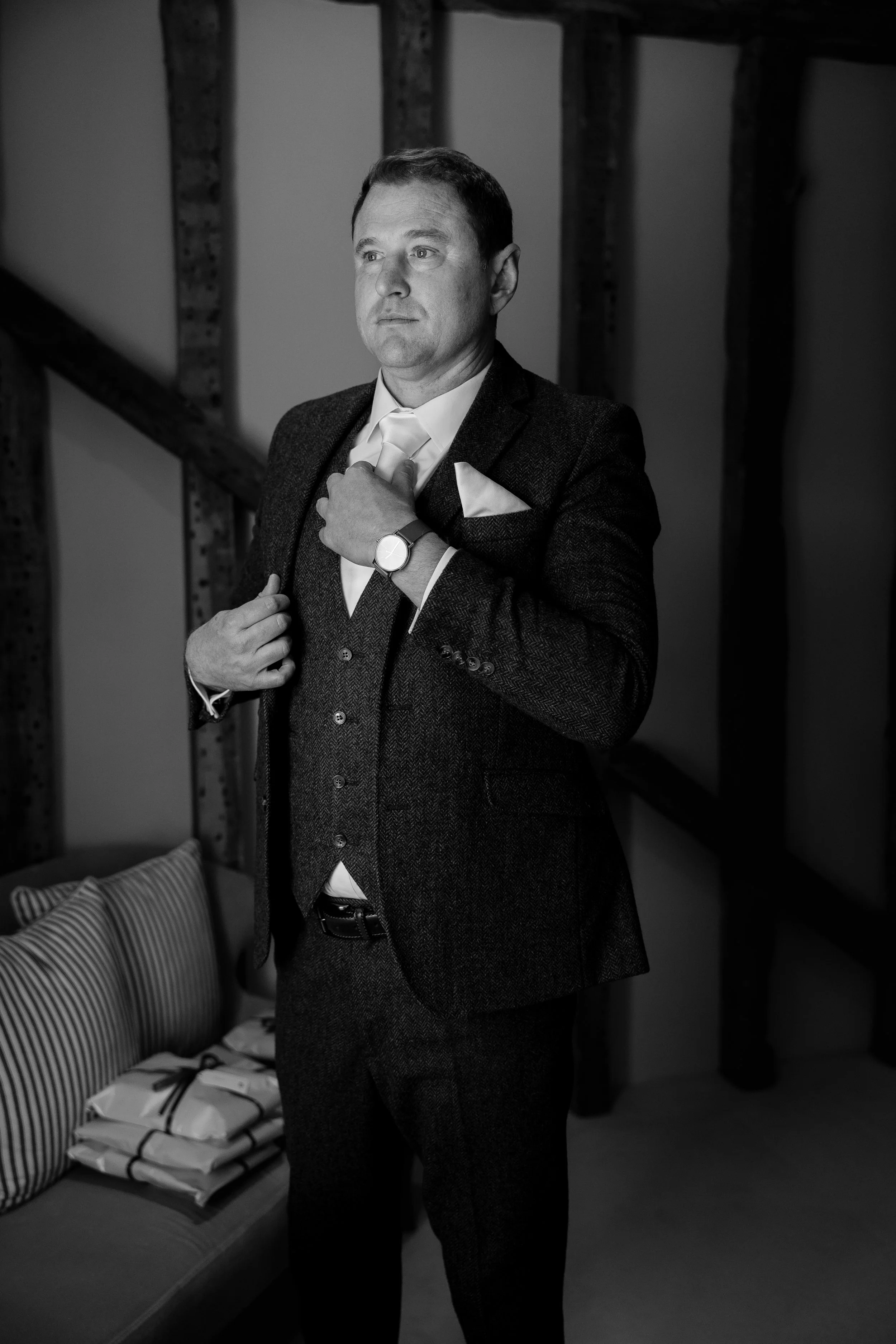 Ella and Carl Previews - Helen Kirkman Photography-9.jpg