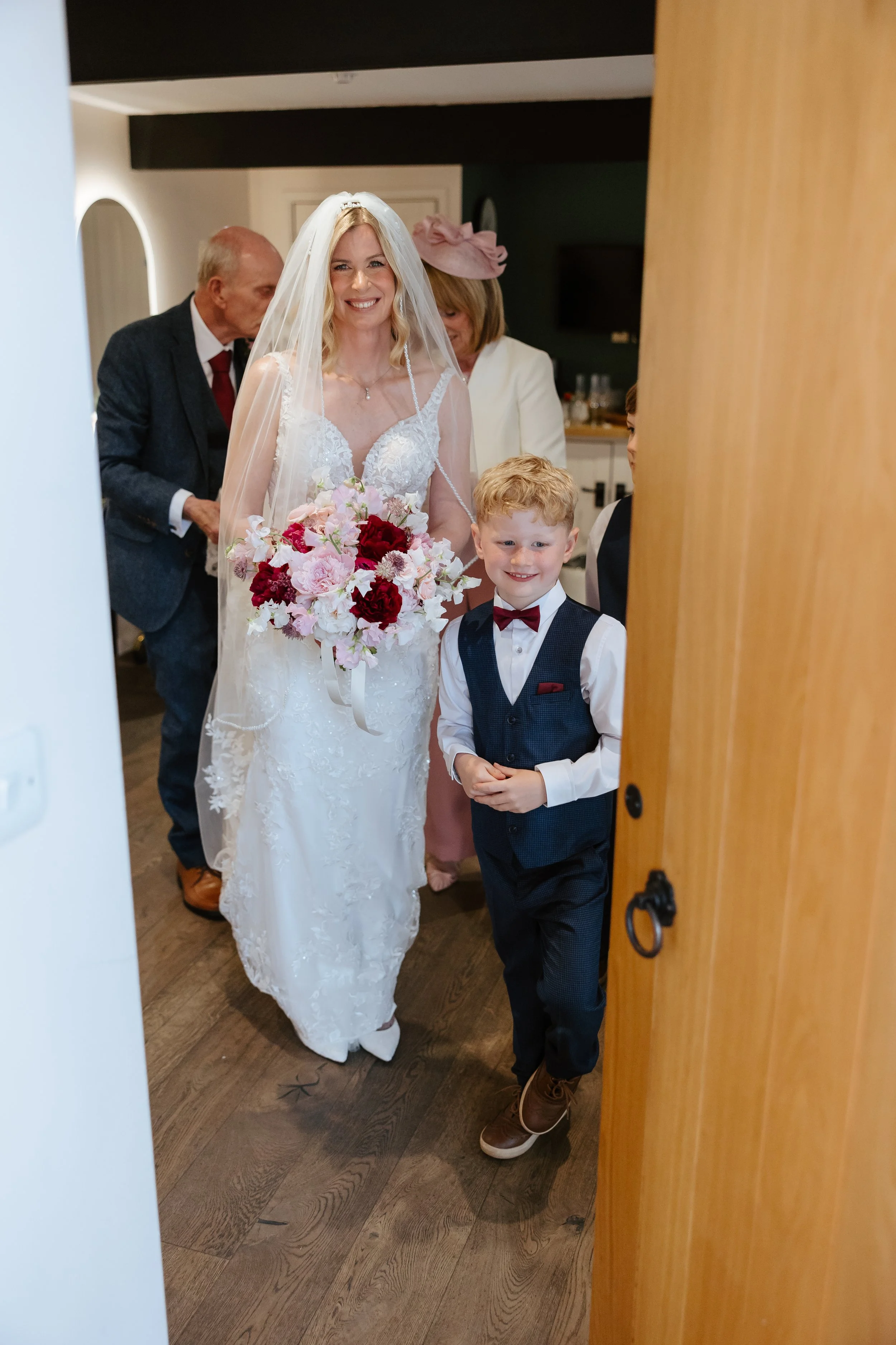Ella and Carl Previews - Helen Kirkman Photography-13.jpg