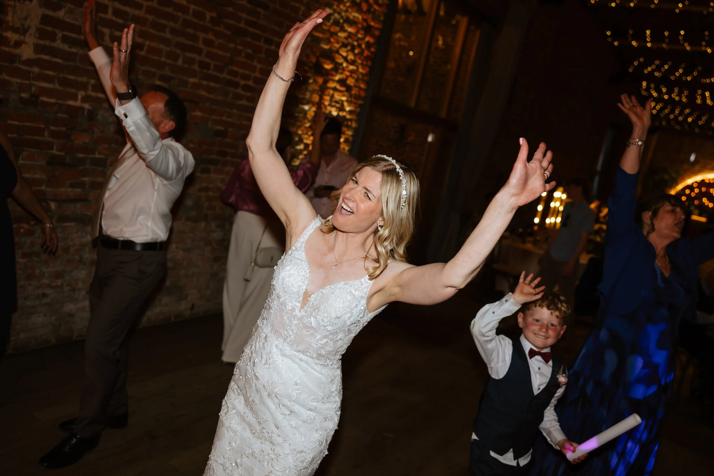 Ella and Carl Previews - Helen Kirkman Photography-74.jpg