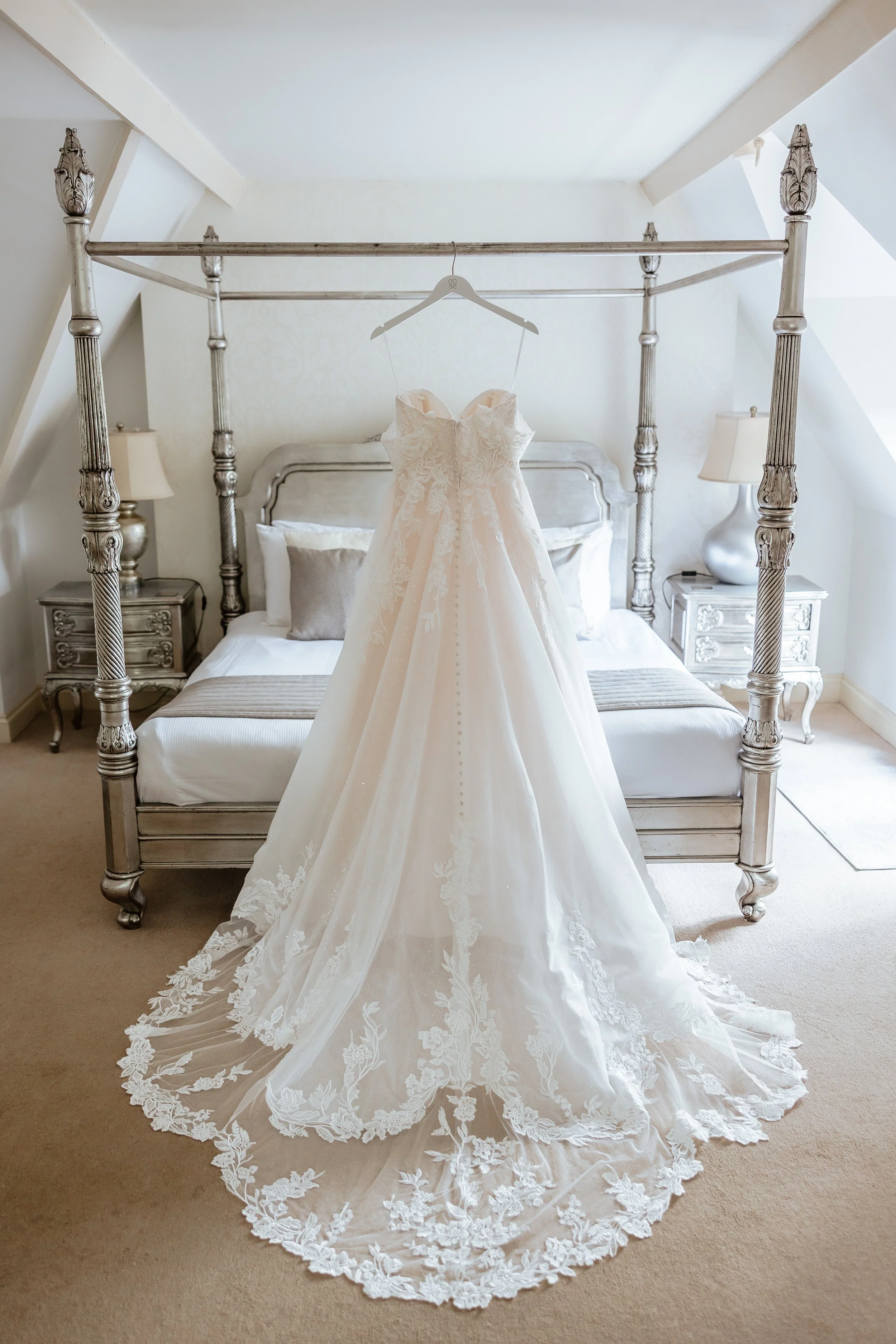 Jessy and Sam Previews - Helen Kirkman Photography -5.jpg