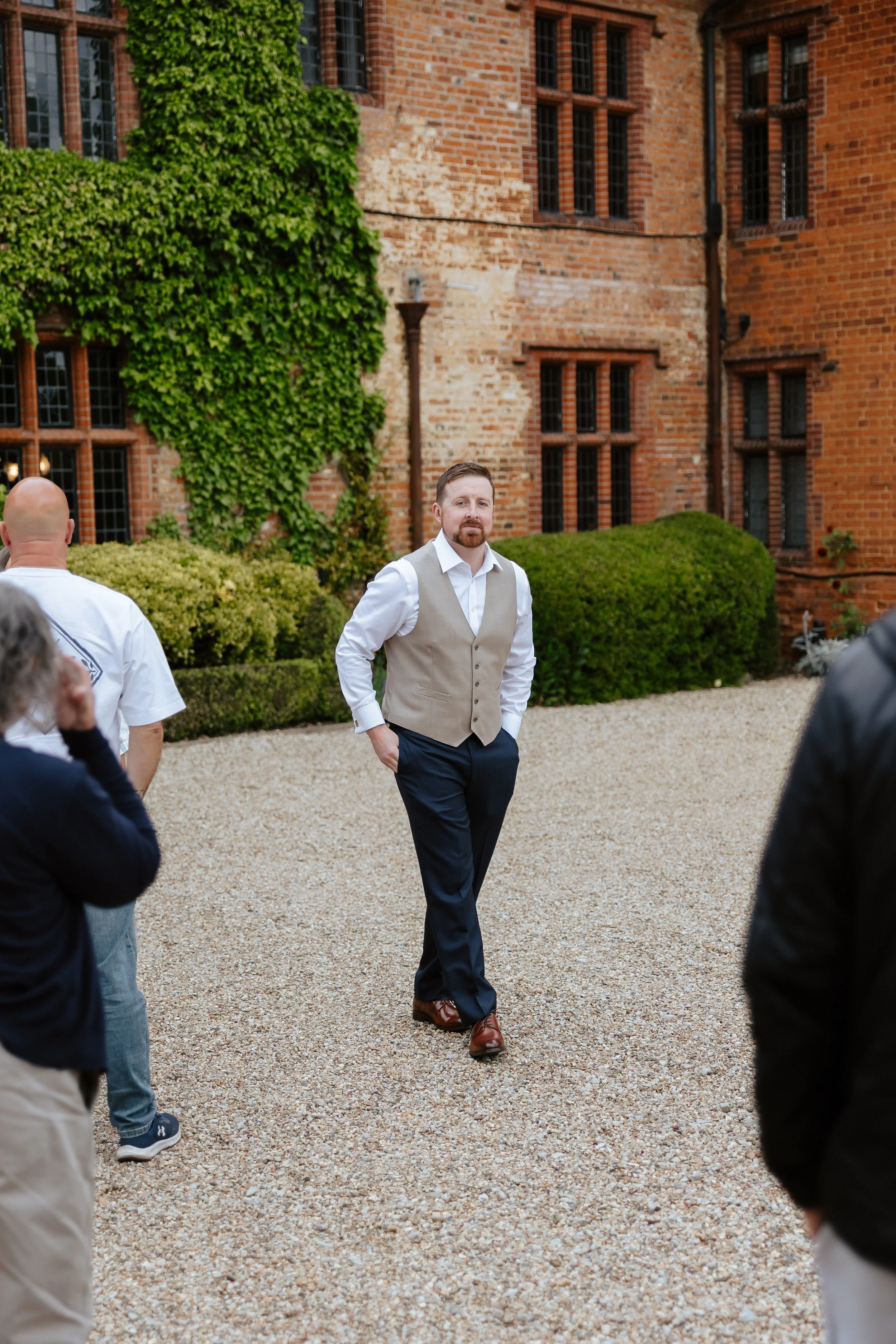 Jessy and Sam Previews - Helen Kirkman Photography -11.jpg