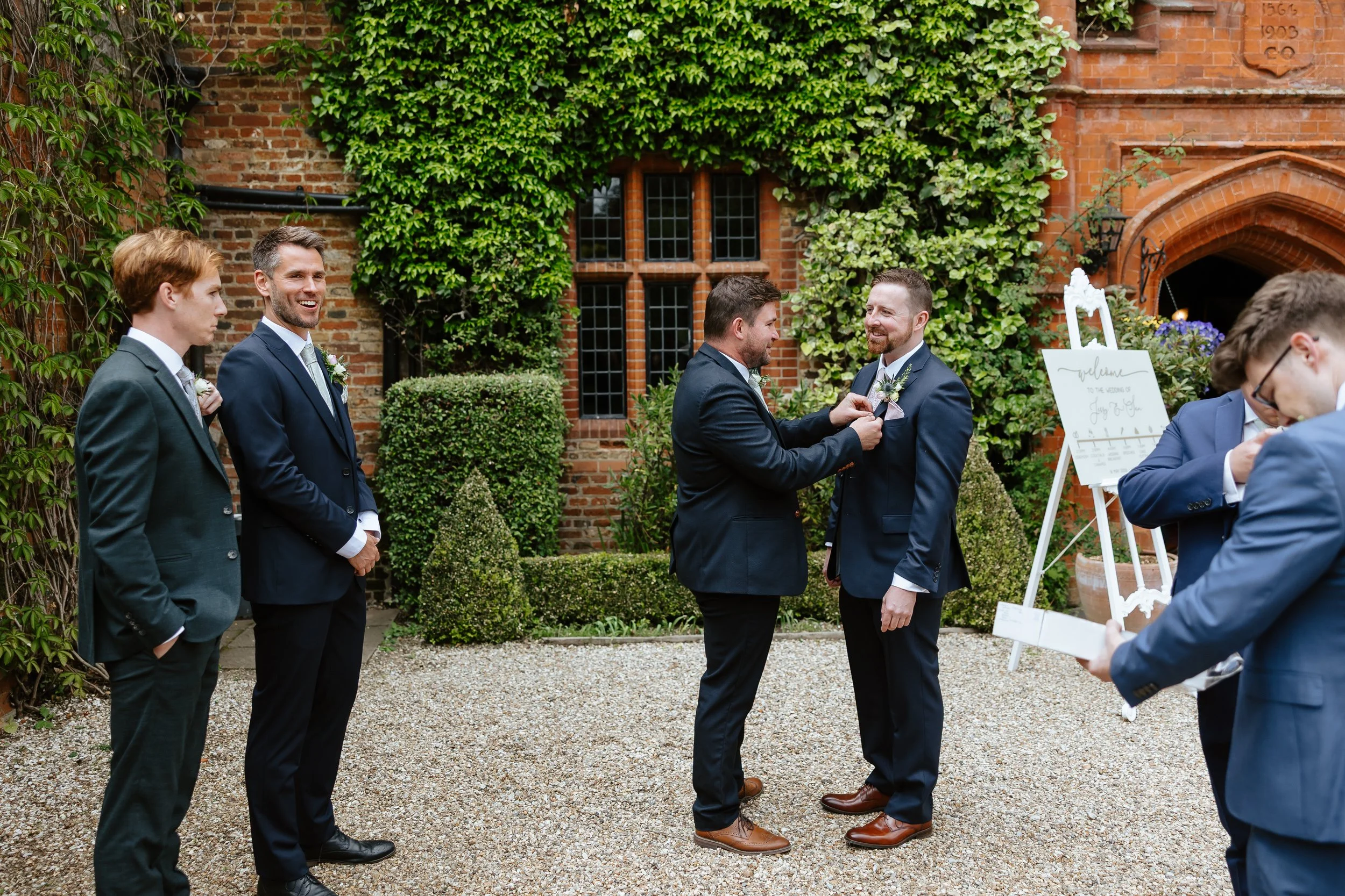 Jessy and Sam Previews - Helen Kirkman Photography -16.jpg