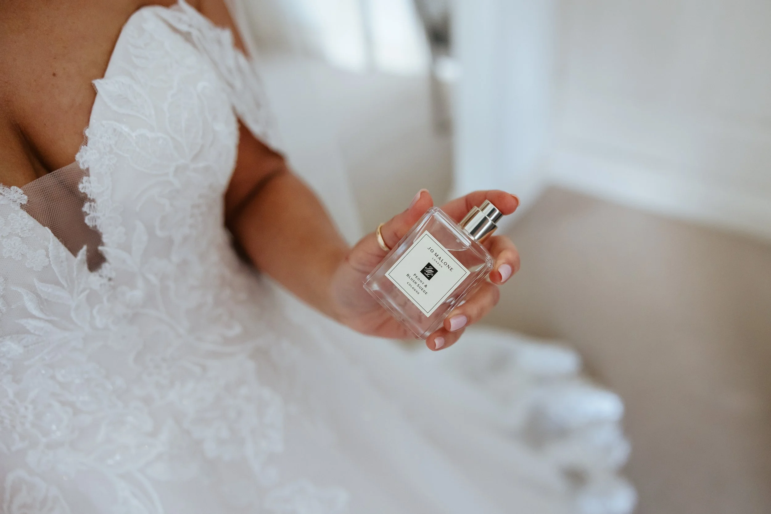Jessy and Sam Previews - Helen Kirkman Photography -23.jpg