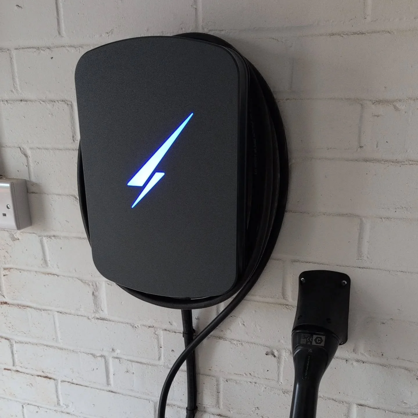 Two more @hypervoltuk Home Pro 3's installed today in Cambridge.