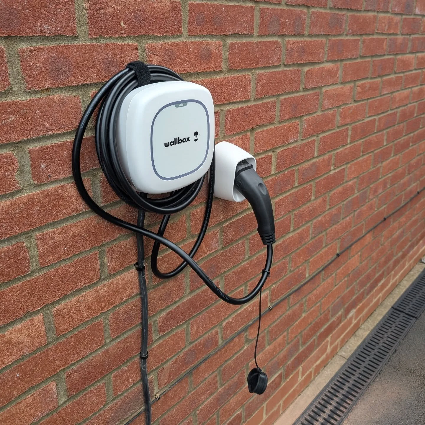 @wallboxchargers installed yesterday in Bedfordshire