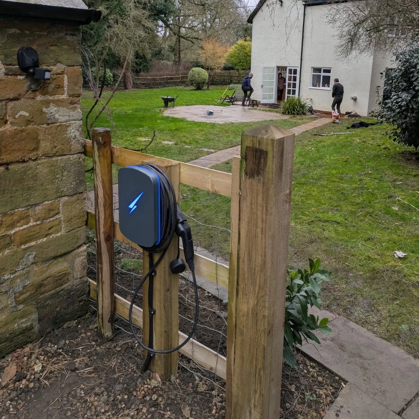 Today's @hypervoltuk charger ⚡🔋

-  45m cable run ✔️
- Groundworks ✔️
- New consumer unit ✔️

#hypervolt #evcharger #evchargerinstall #evchargerinstallation