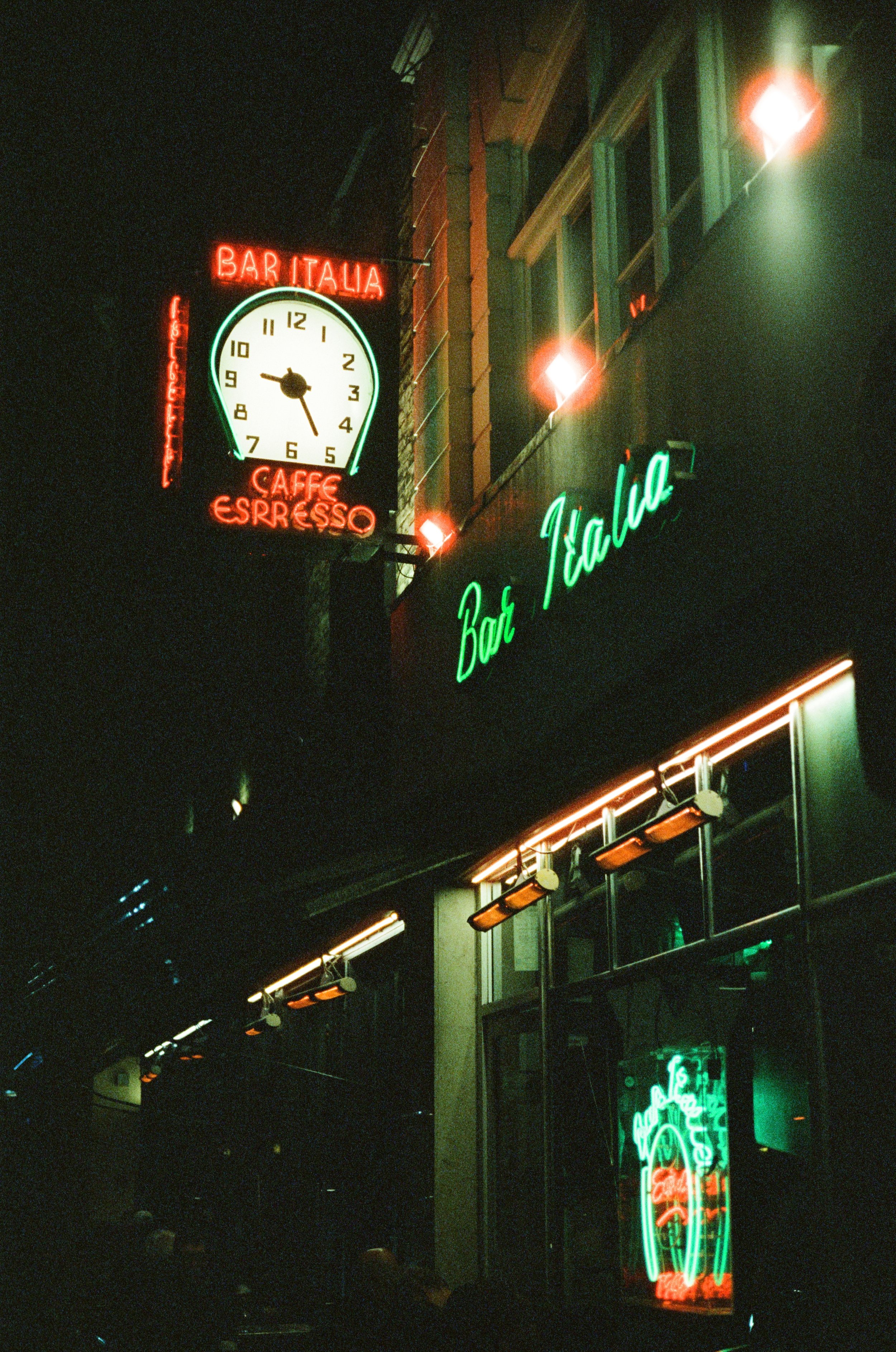 302496330025.jpg
