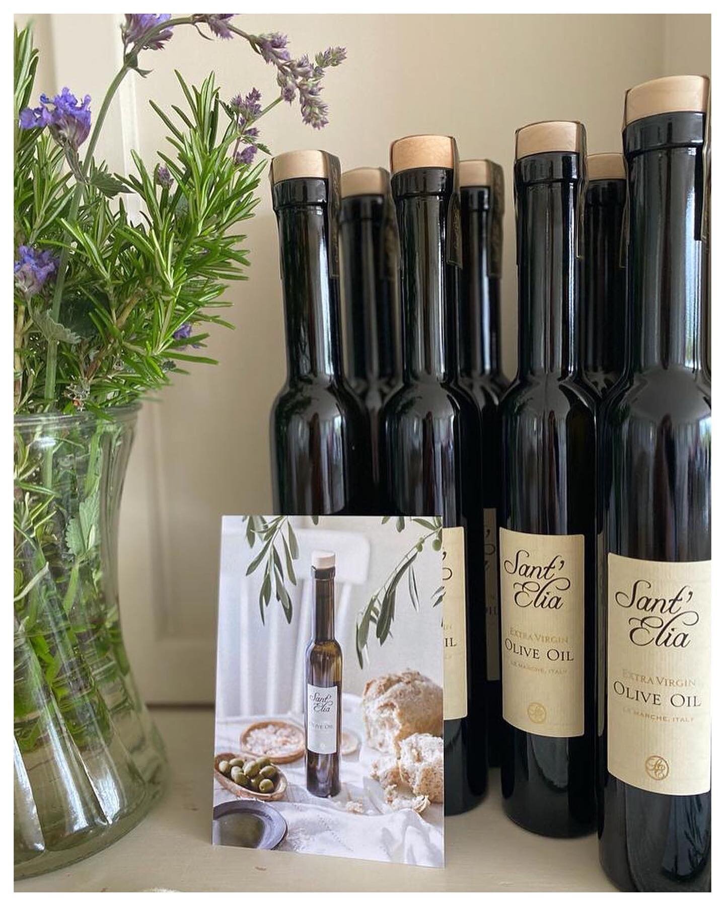 It took us so long choosing our Extra Olive Oil bottles, and even longer with the label design!

We wanted something that wouldn&rsquo;t date, something elegant and of high quality.
I think we did it&hellip;we have so many compliments on our branding