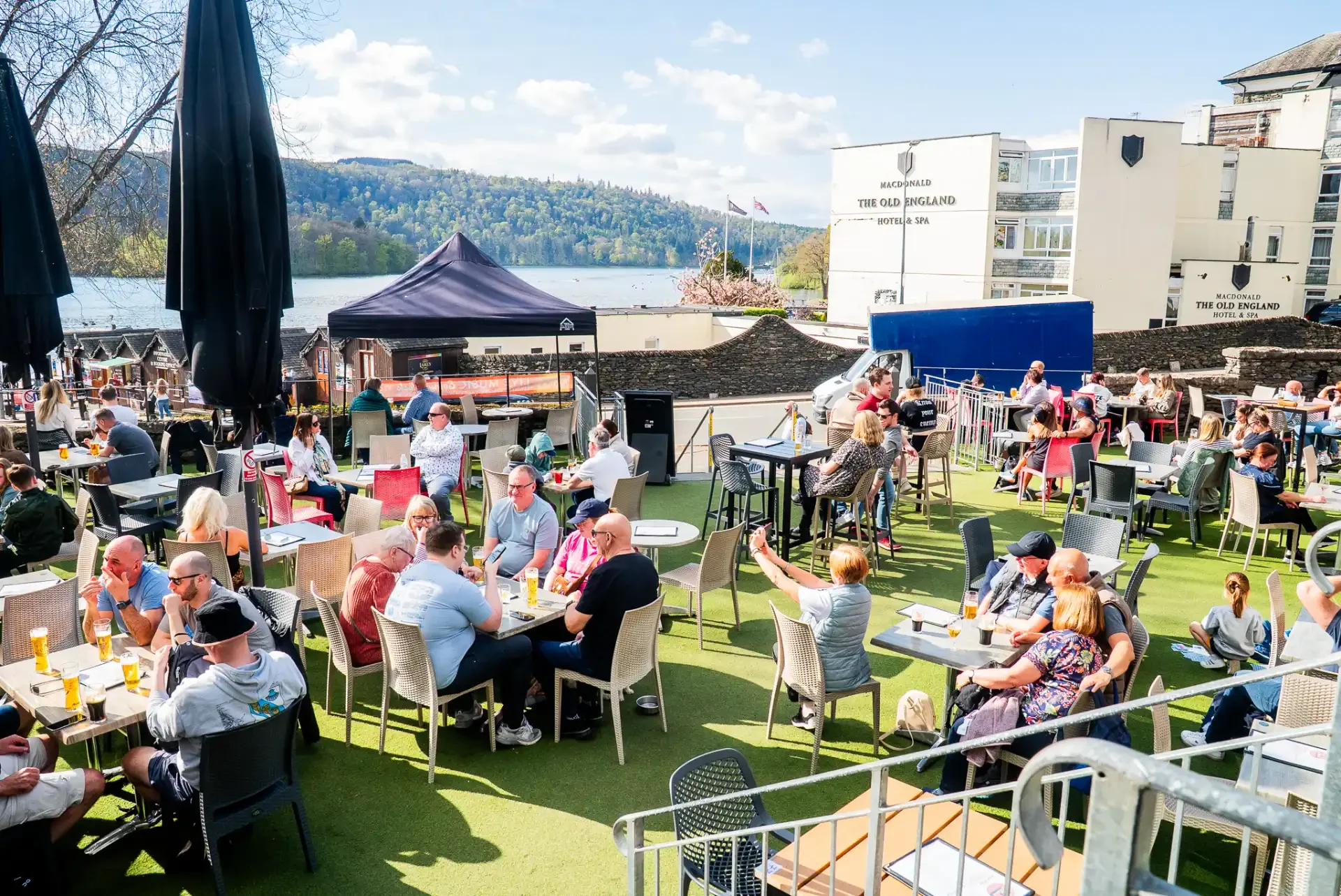 Lake View Garden Bar's Garden