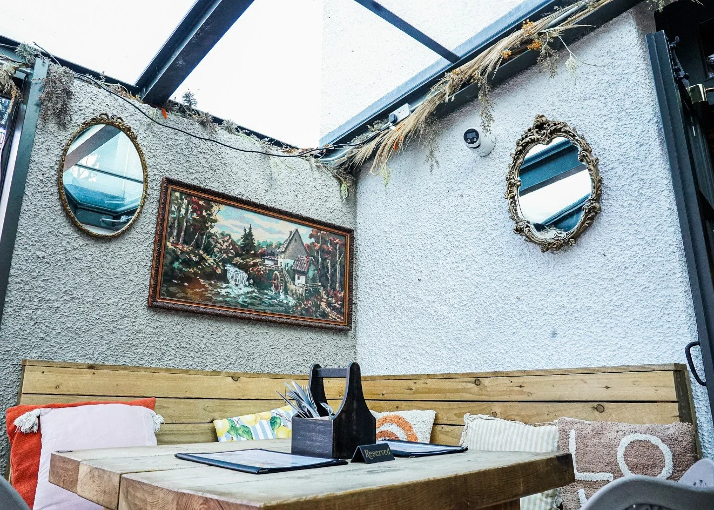 Your team crushed it this year.

Don't celebrate with a sad buffet in a hotel function room.
Hire the ENTIRE Lake View Garden Bar instead.
50-100 people. Lakeside. Exclusive. &pound;1,500.
They earned this 🥂

Book now : https://lakeviewgardenbar.com