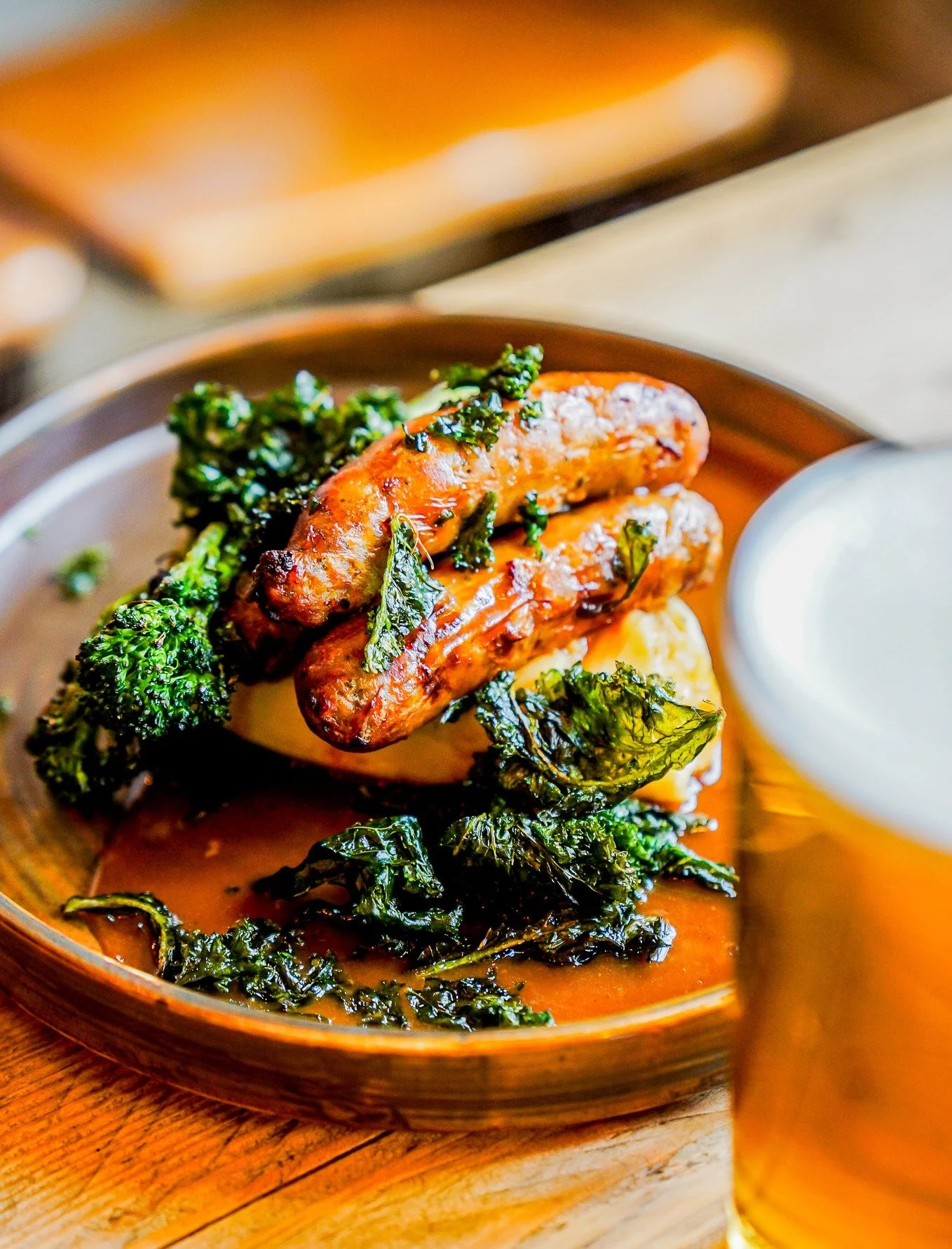 Your midweek dinner date with the lake 🍺

Grab a mate. Grab a meal. Grab a pint.

THE COMBO:
One proper meal (your choice) + One drink (your pick) = &pound;17.95 per person
Sausage &amp; Mash &bull; Fish &amp; Chips &bull; Pie &amp; Mash &bull; Pizz