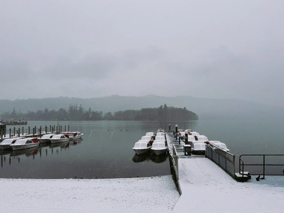 The views we promise from lake view garden bar !

How about a mulled wine + This view + Your loved ones.

Check our menu now : https://lakeviewgardenbar.com/pub-menus

#firstsnow #bownessonwindermere #lakedistrict #lakeviewgardenbar