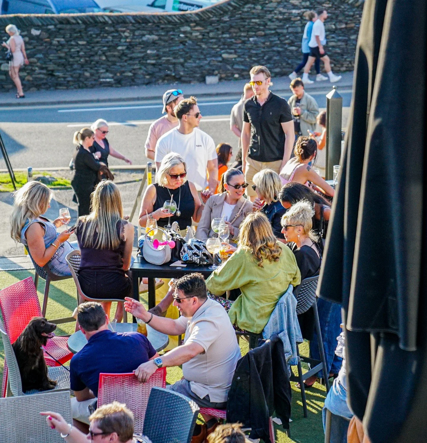 The sun is out, gather your friends at Lake view Garden bar and enjoy the refreshing cocktails with the most breathtaking views in bowness.

Tag your gang.

Check our menu : https://lakeviewgardenbar.com/pub-menus

#bownessonwindermere #lakedistrict 