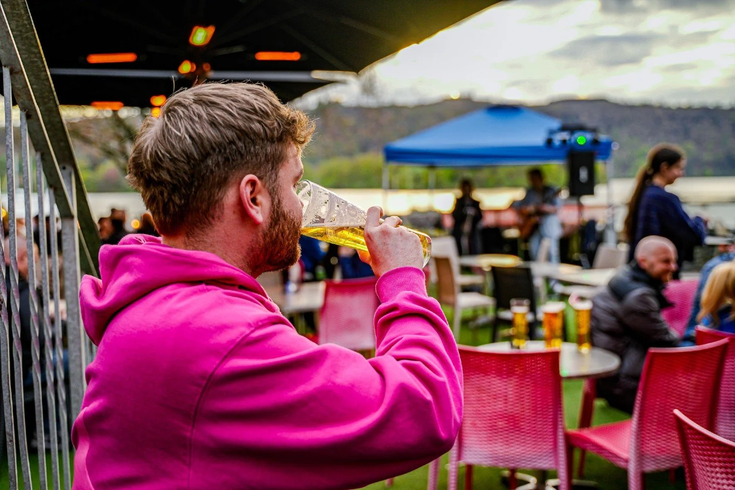 Tomorrow = Free Peroni. 🔓🔥

Team Peroni is ready, the beer is chilled, and the vibe is going to be soulful.

📍 2 PM &ndash; 5 PM: Claim your FREE PINT.
📍 4 PM &ndash; 7 PM: Live Music on the terrace.

Whether you&rsquo;re in it for the refreshmen